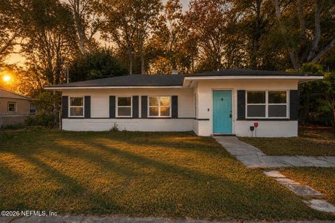 Photo of 2603 BEAVERBROOK Place, Jacksonville, FL 32254 (MLS # 2147563)