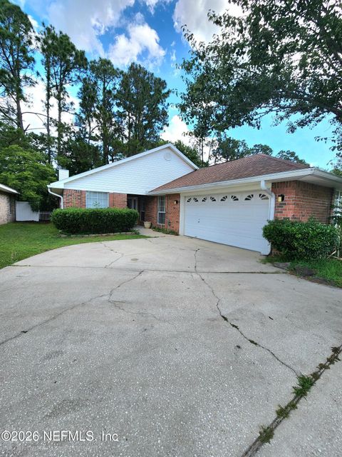 Photo of 7485 CLIFF COTTAGE Drive, Jacksonville, FL 32244 (MLS # 2145970)