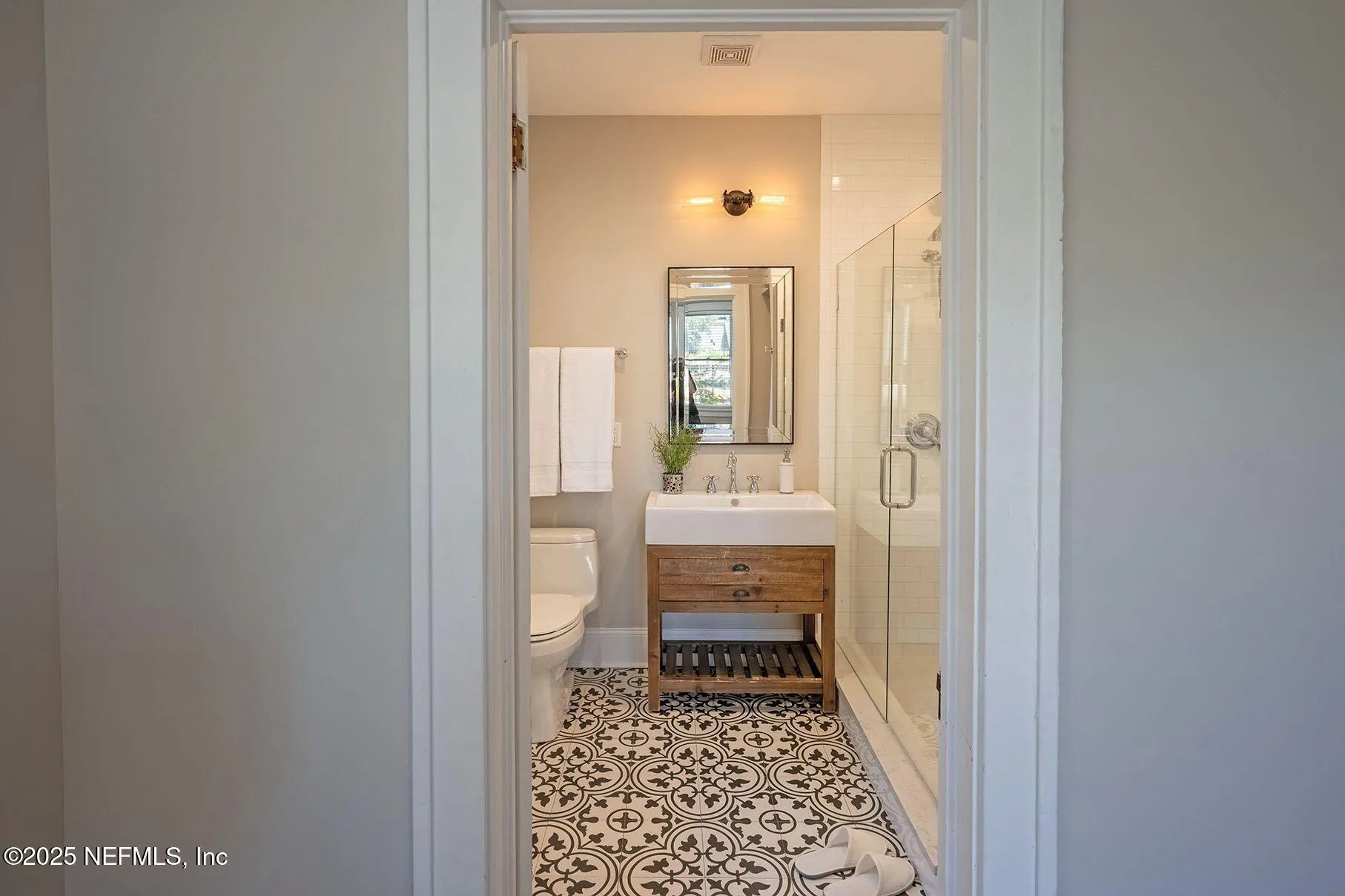 Jacksonville, Florida 32205, United States, 3 Bedrooms Bedrooms, ,2 BathroomsBathrooms,Residential,Pending,190065