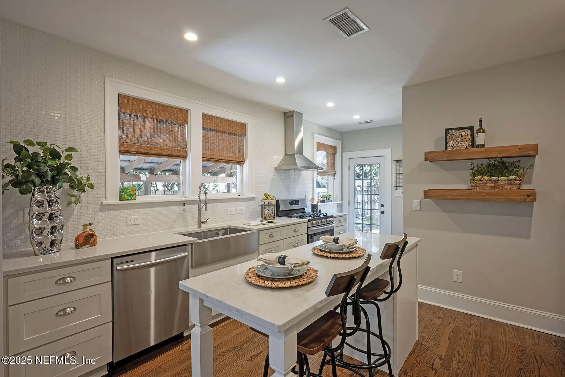 Jacksonville, Florida 32205, United States, 3 Bedrooms Bedrooms, ,2 BathroomsBathrooms,Residential,Pending,190065