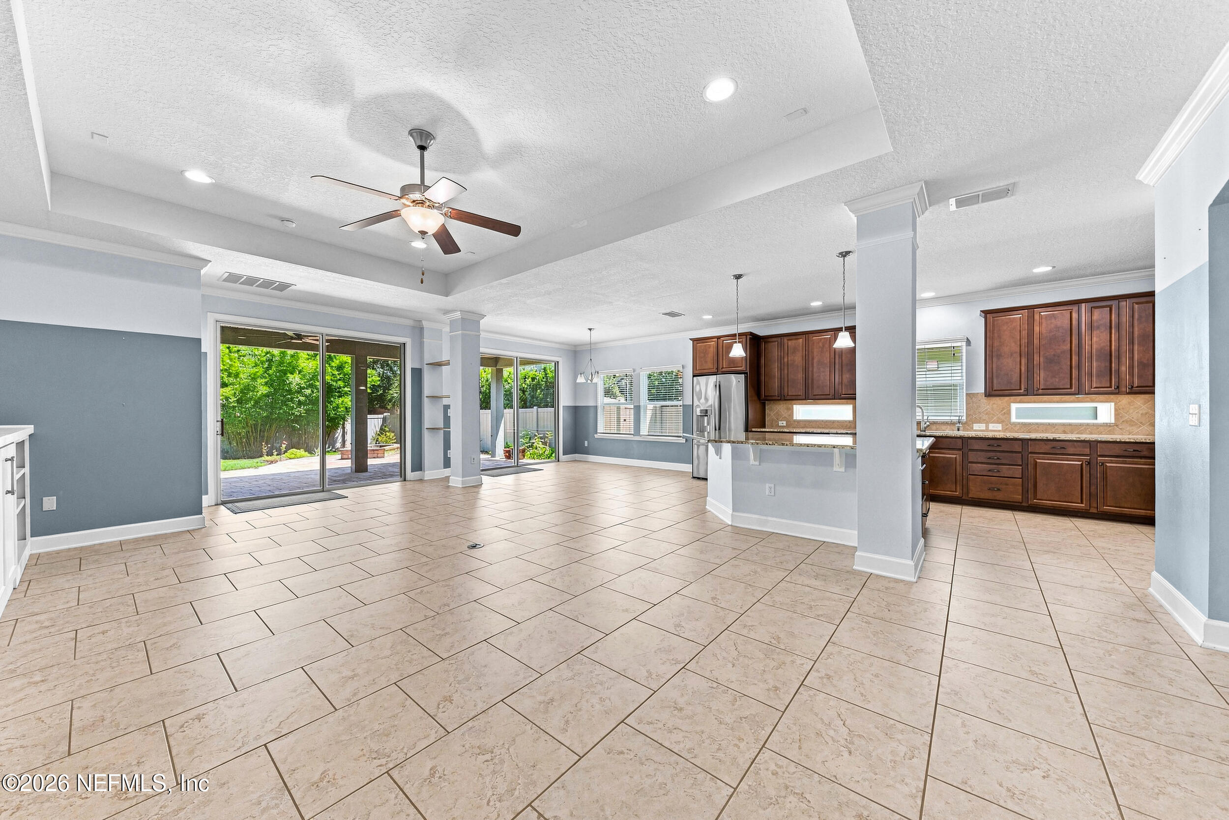 3619 CROSSVIEW Drive