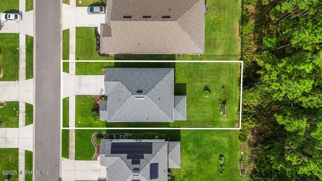 1903 AMBERLY Drive