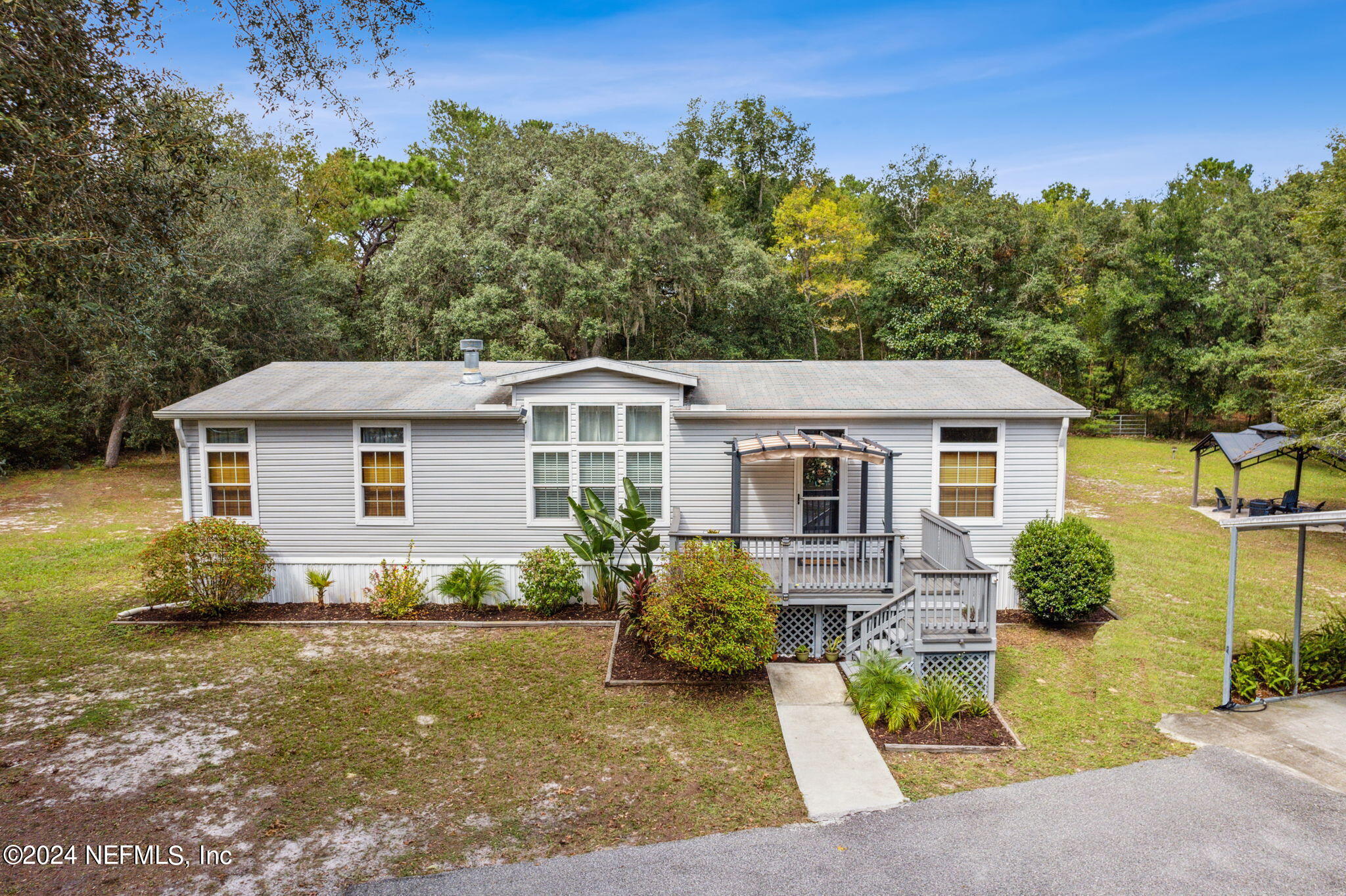 112 SILVER BEACH Boulevard