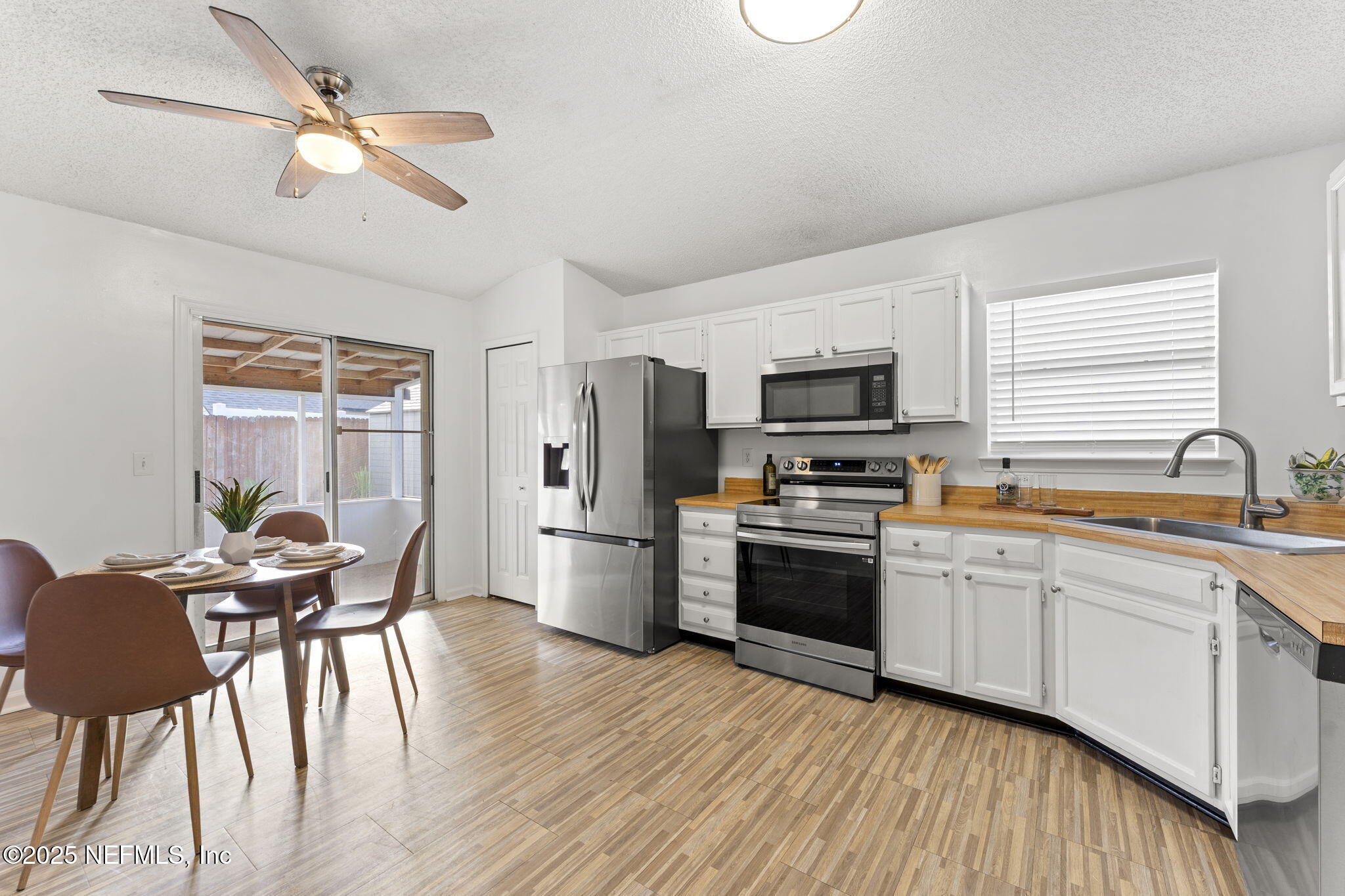 305 CARRIANN COVE Trail W