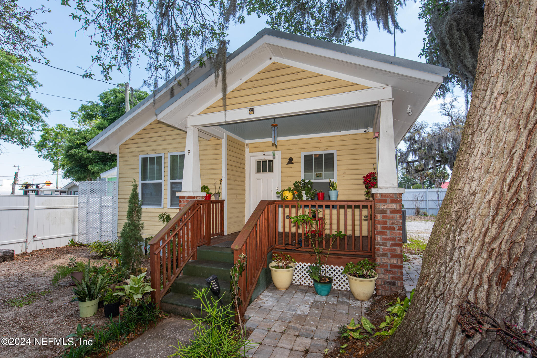 St Augustine, FL home for sale located at 9 Clark Street, St Augustine, FL 32084
