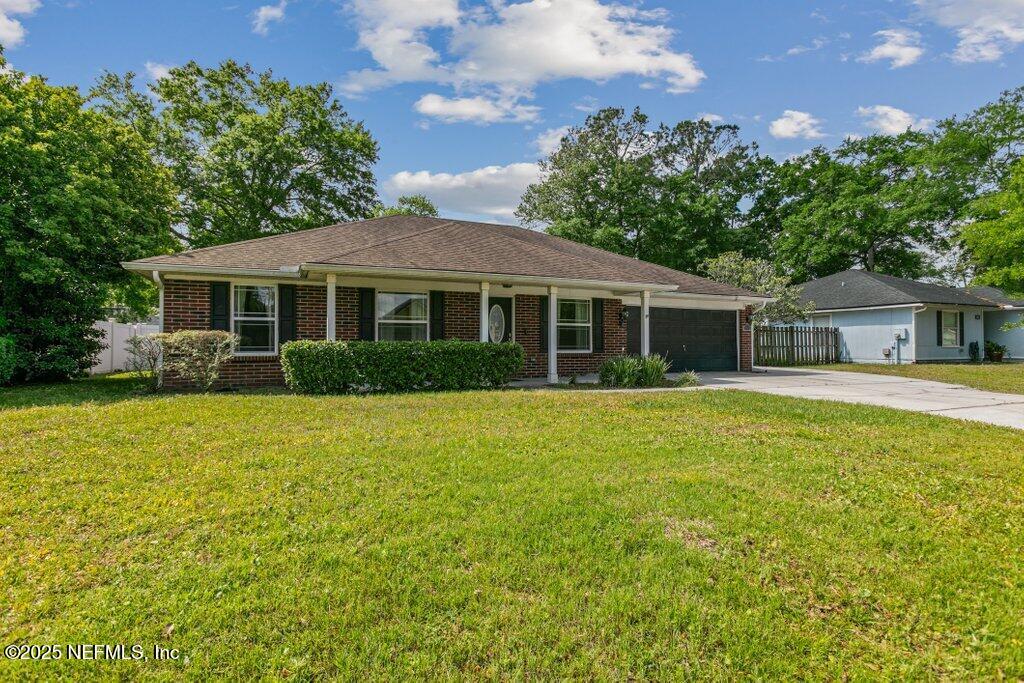 8556 SHUTER Court