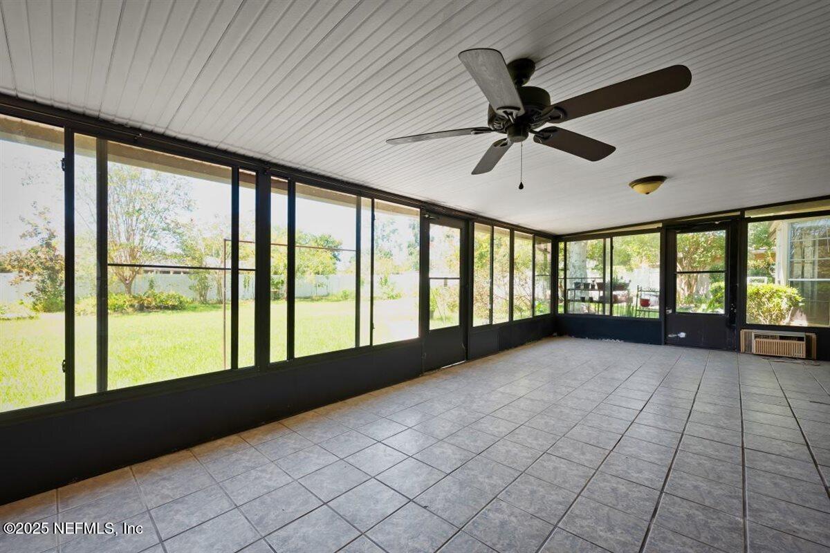 2477 RIDGECREST Avenue