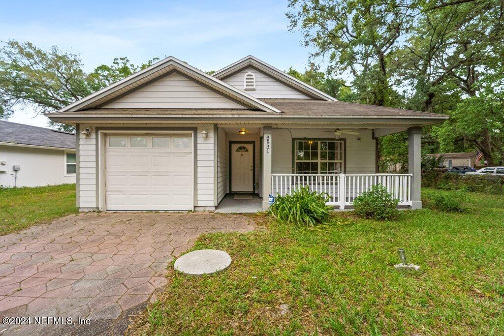 Jacksonville, FL home for sale located at 3931 Adirolf Road, Jacksonville, FL 32207