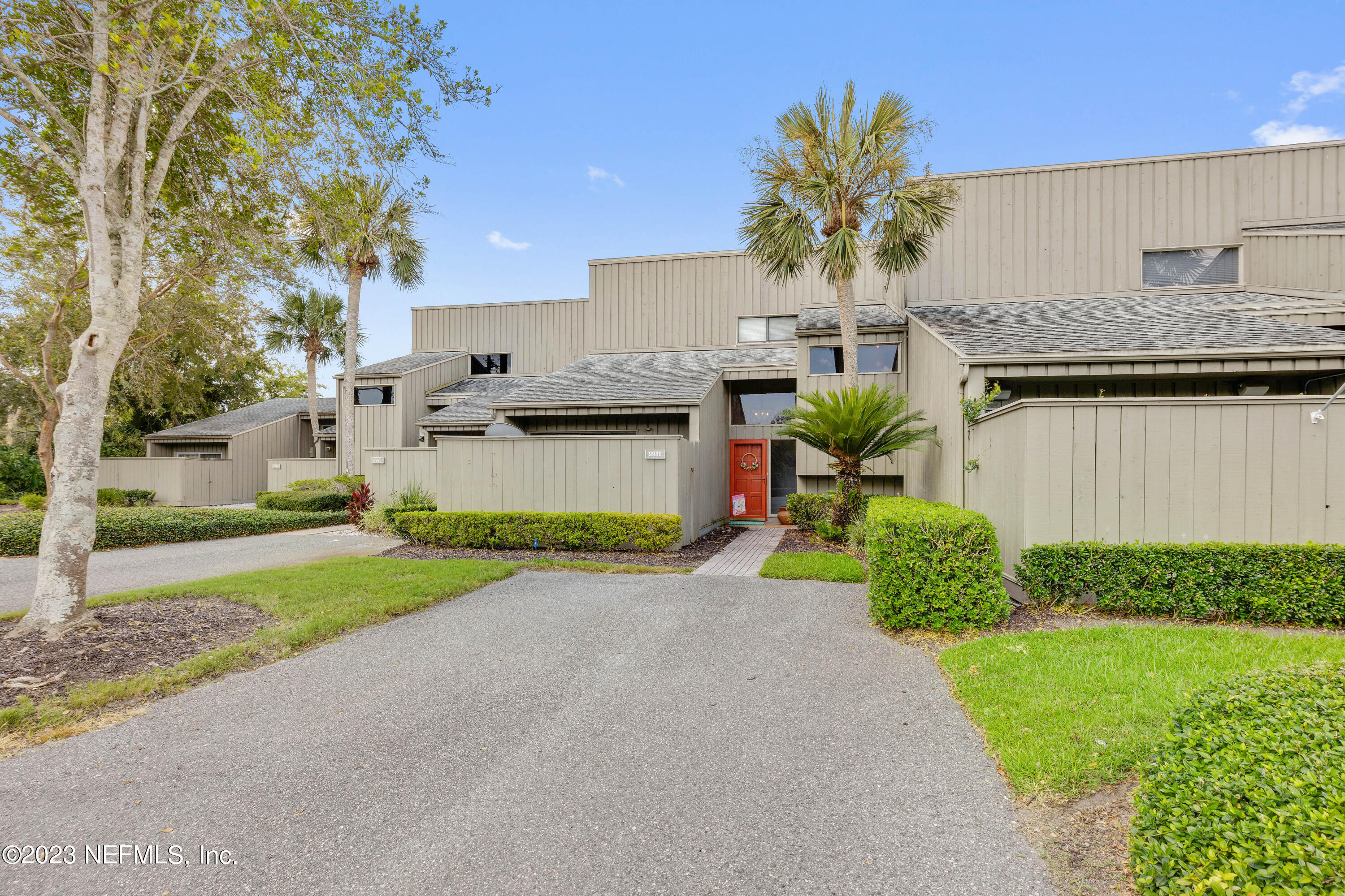 Ponte Vedra Beach, FL home for sale located at 9986 Sawgrass Drive E, Ponte Vedra Beach, FL 32082
