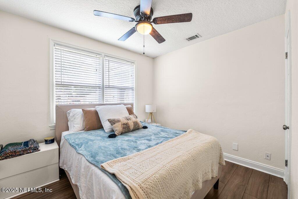 1289 RENSSELAER Avenue