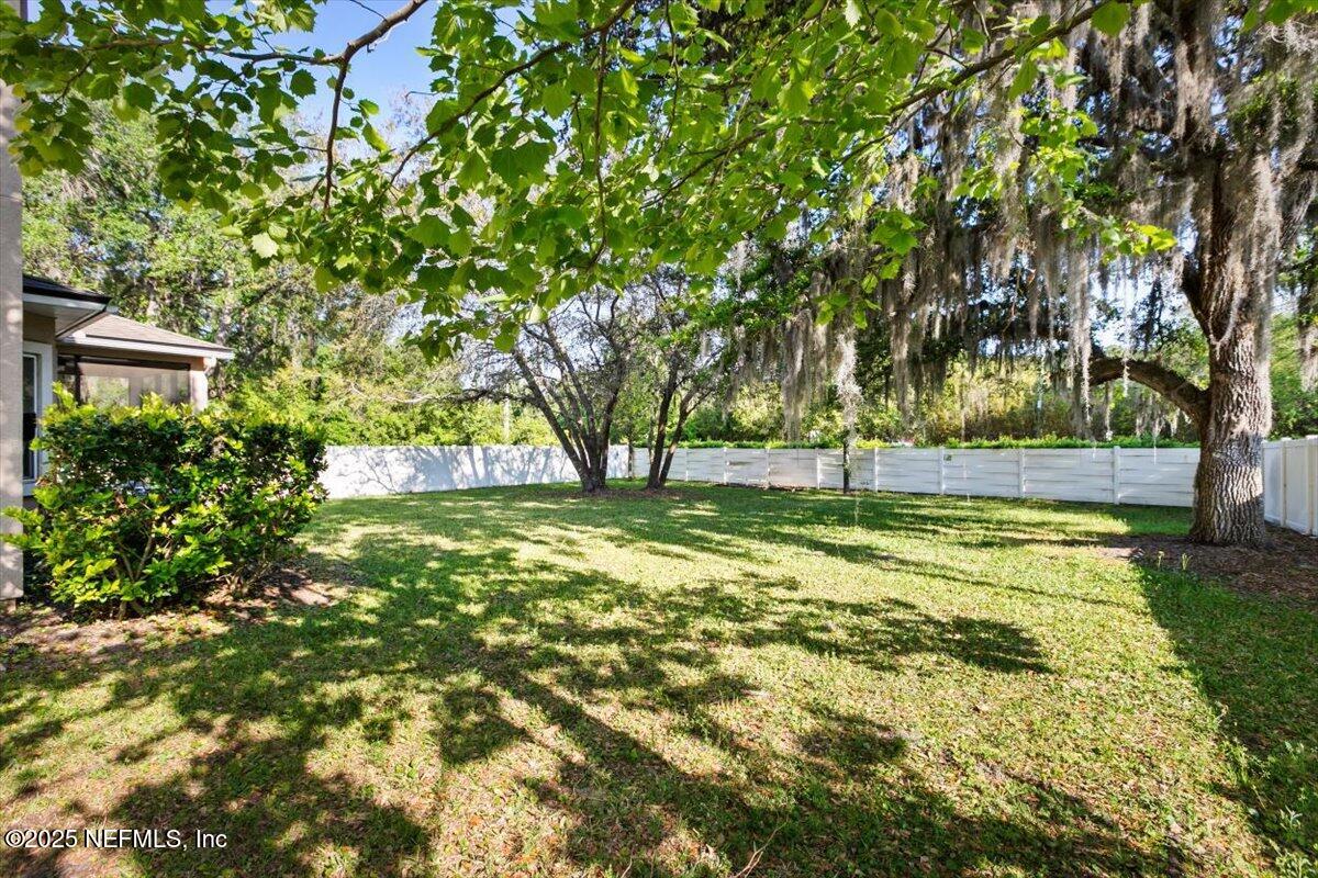 12198 RIDGE CROSSING Way