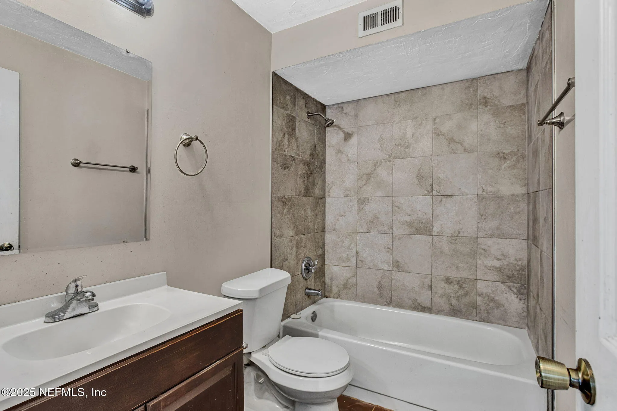 Jacksonville, Florida 32233, United States, 2 Bedrooms Bedrooms, ,2 BathroomsBathrooms,Residential,Pending,134204