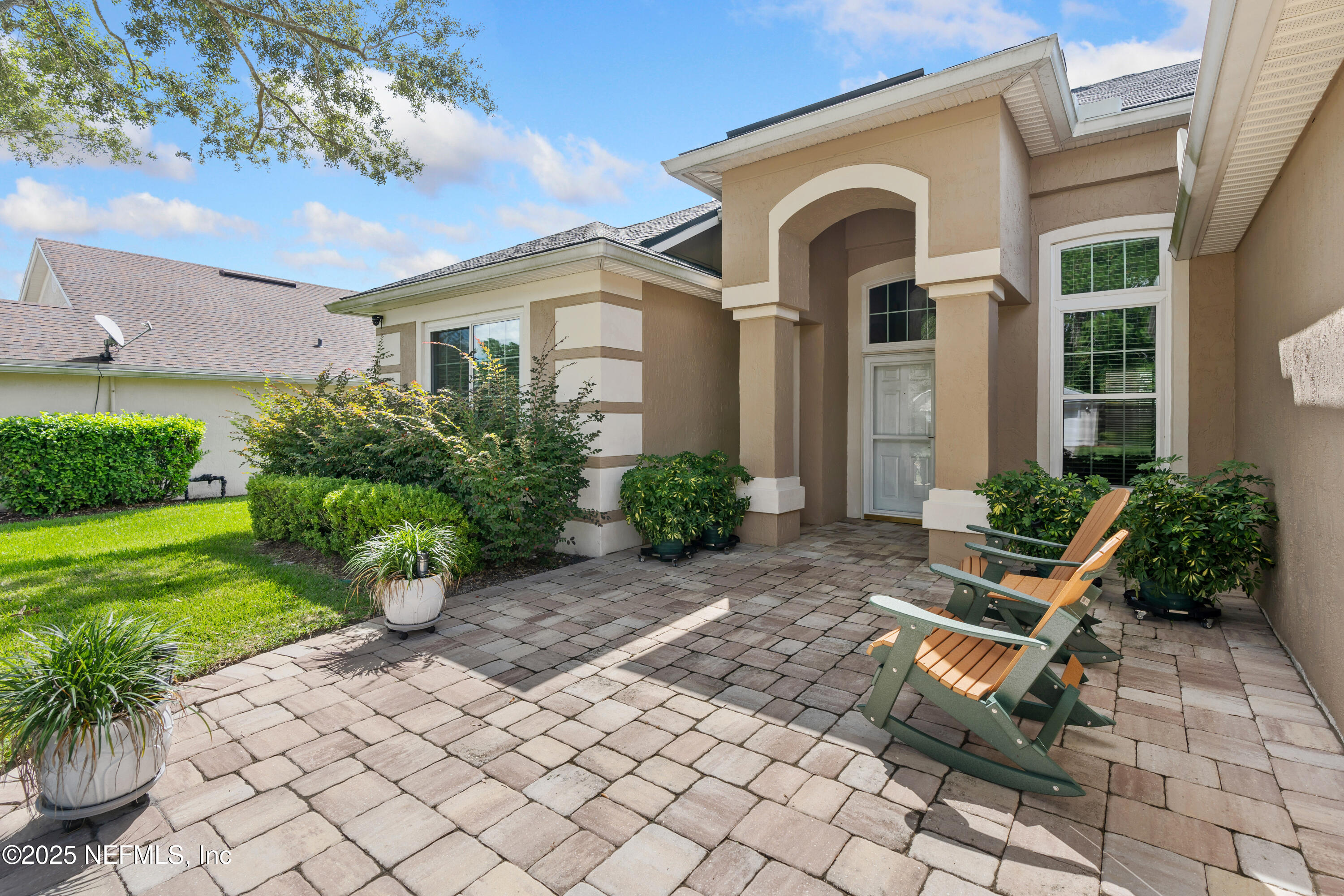 13072 CHETS CREEK Drive N