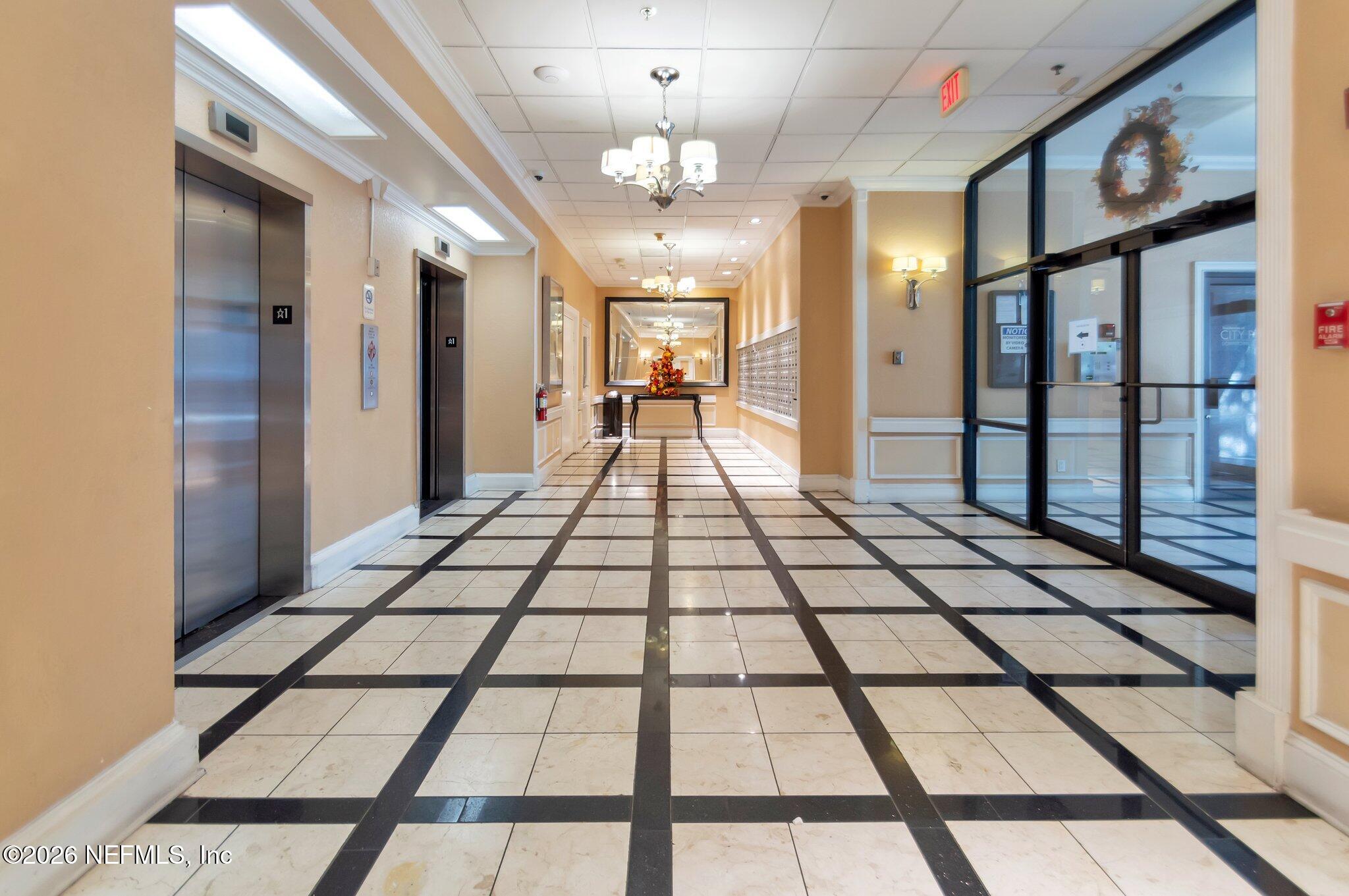 311 W ASHLEY Street 806