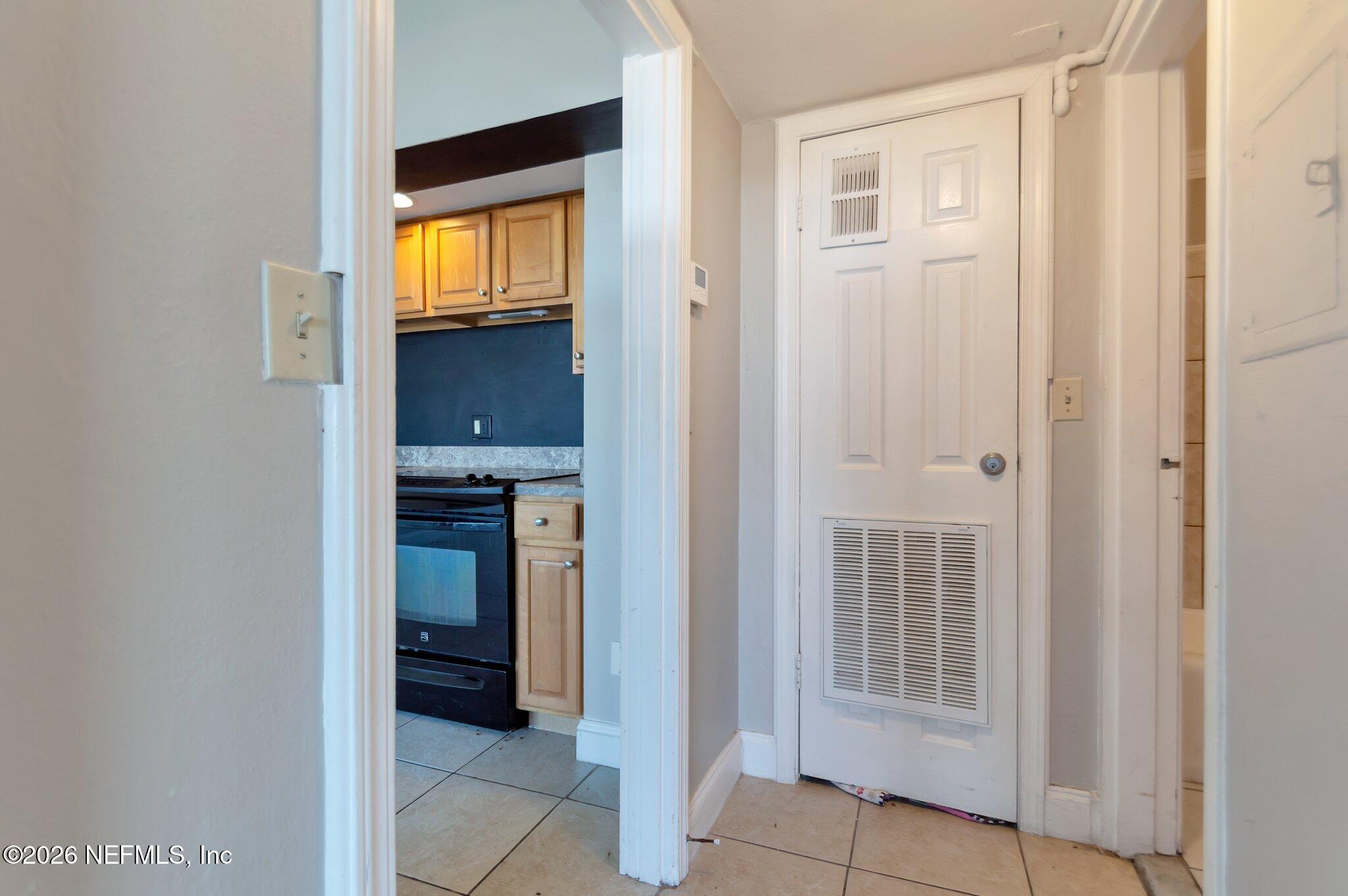 311 W ASHLEY Street 806