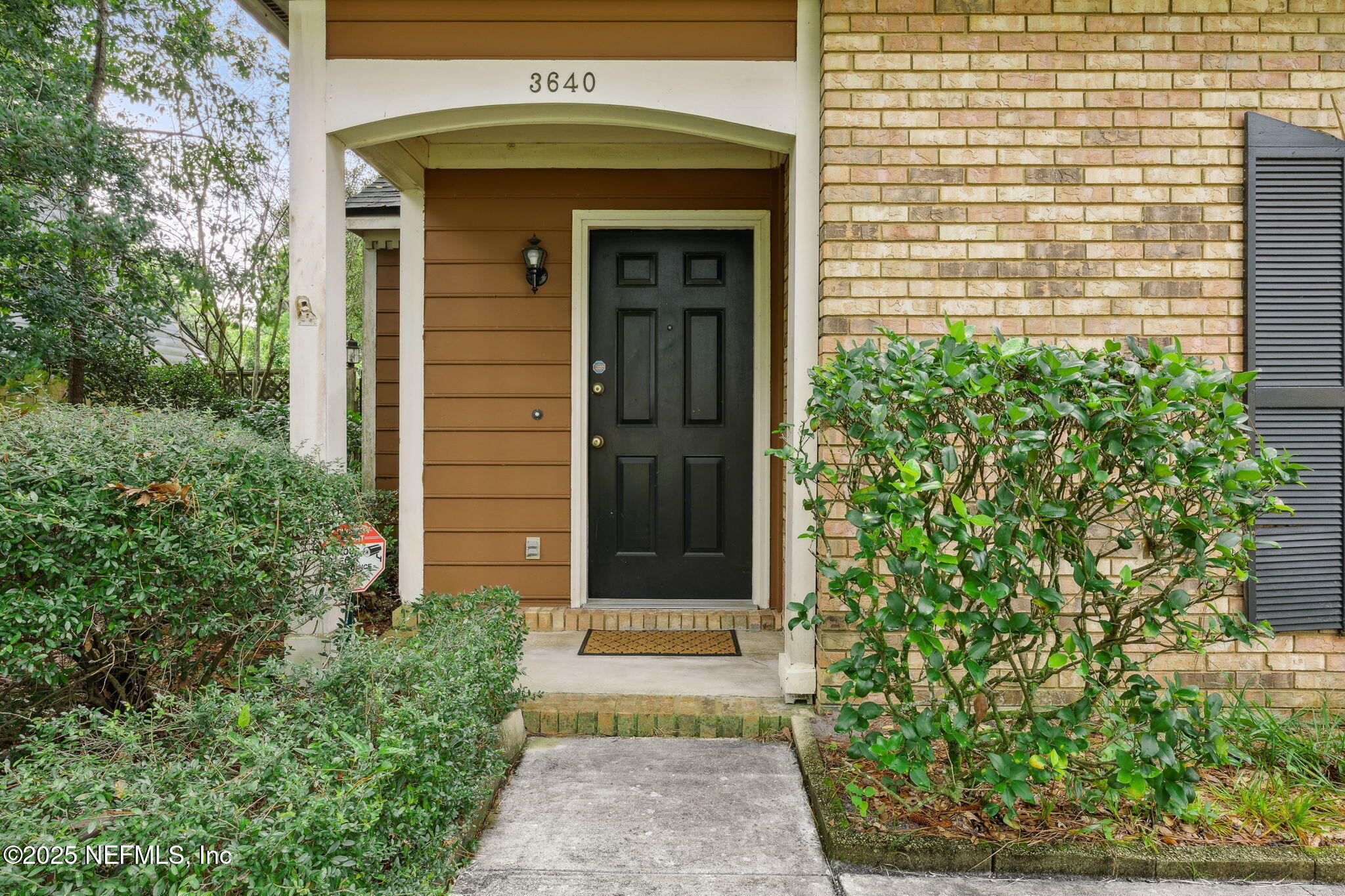 3640 JAMESTOWN Lane