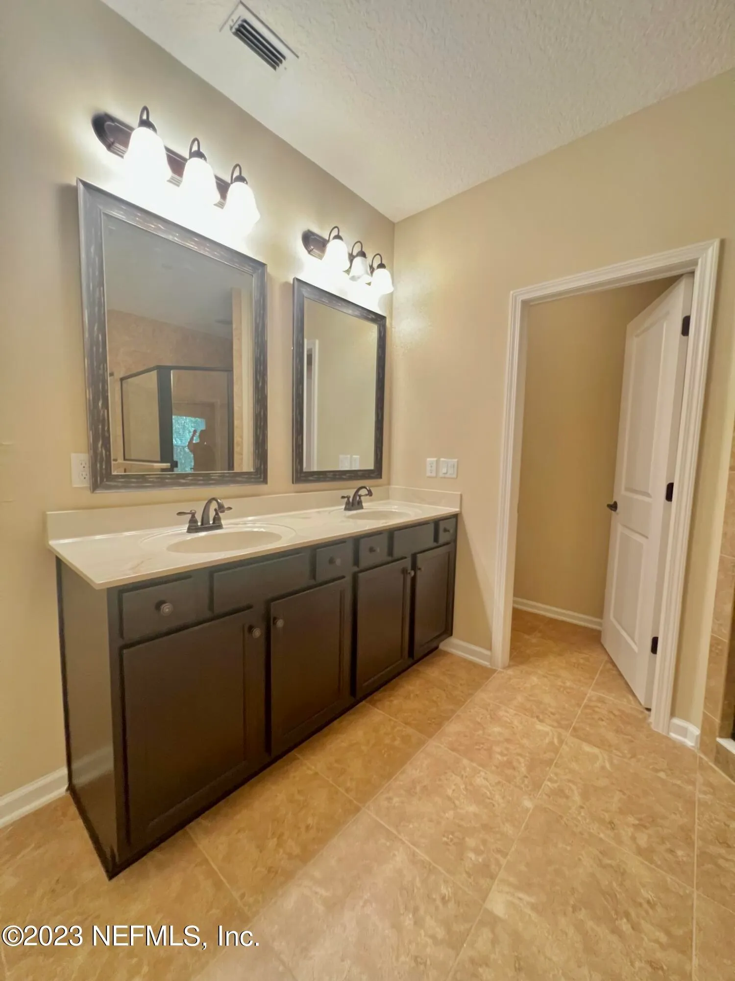 Ponte Vedra, Florida 32081, United States, 3 Bedrooms Bedrooms, ,3 BathroomsBathrooms,Residential,Pending,124099