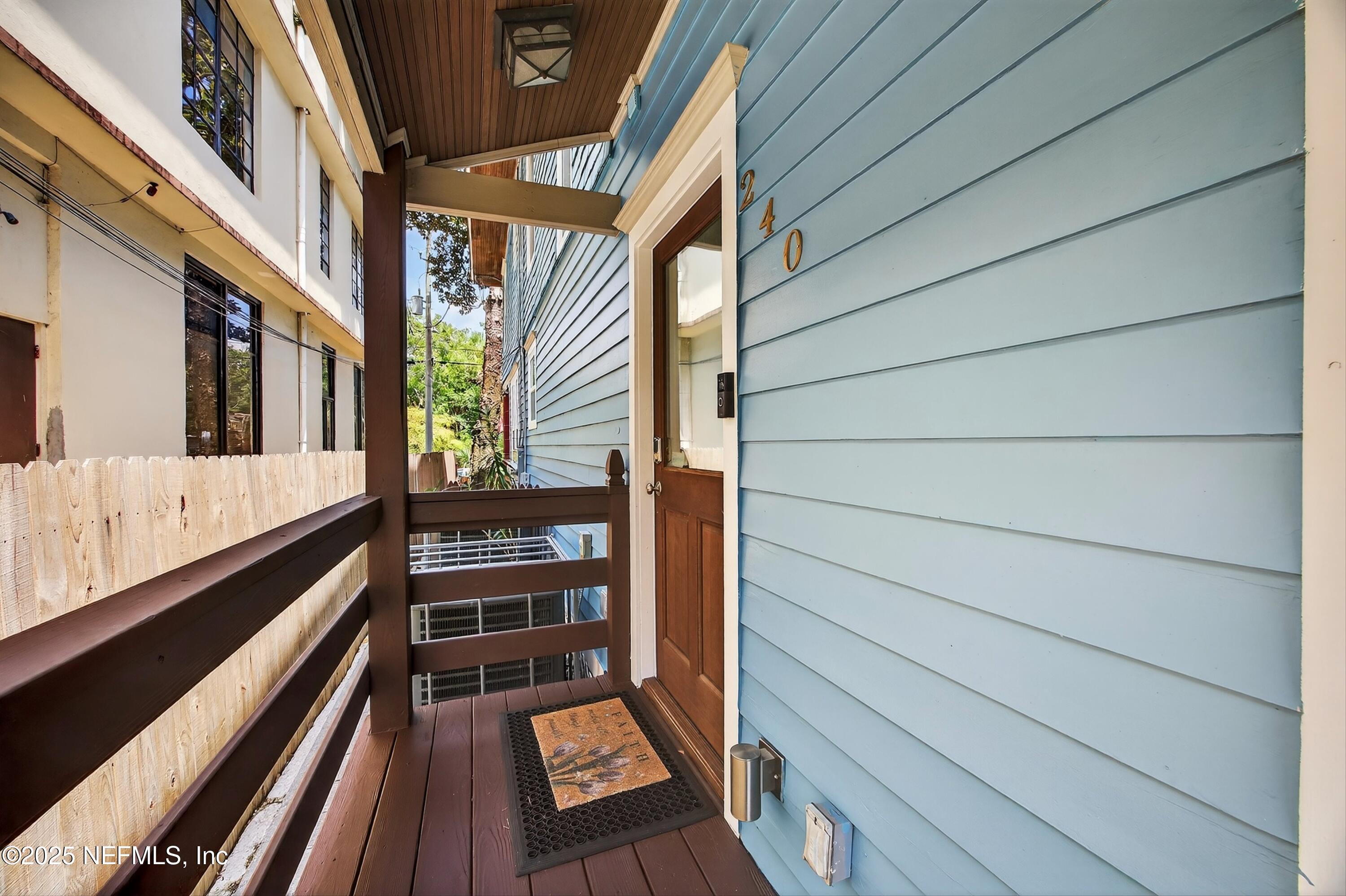 238 W 11TH Street