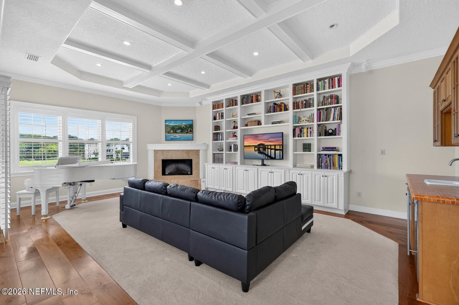 303 YACHT HARBOR Drive