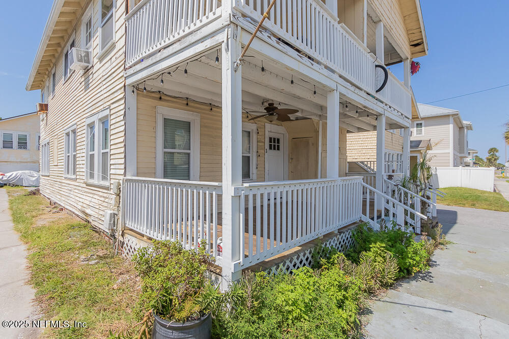 1718 1ST Street N 3