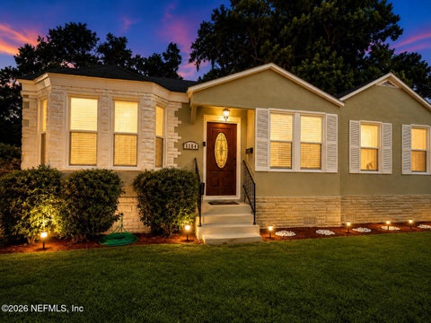 Photo of 7164 W LUCKY Drive W, Jacksonville, FL 32208 (MLS # 2162989)