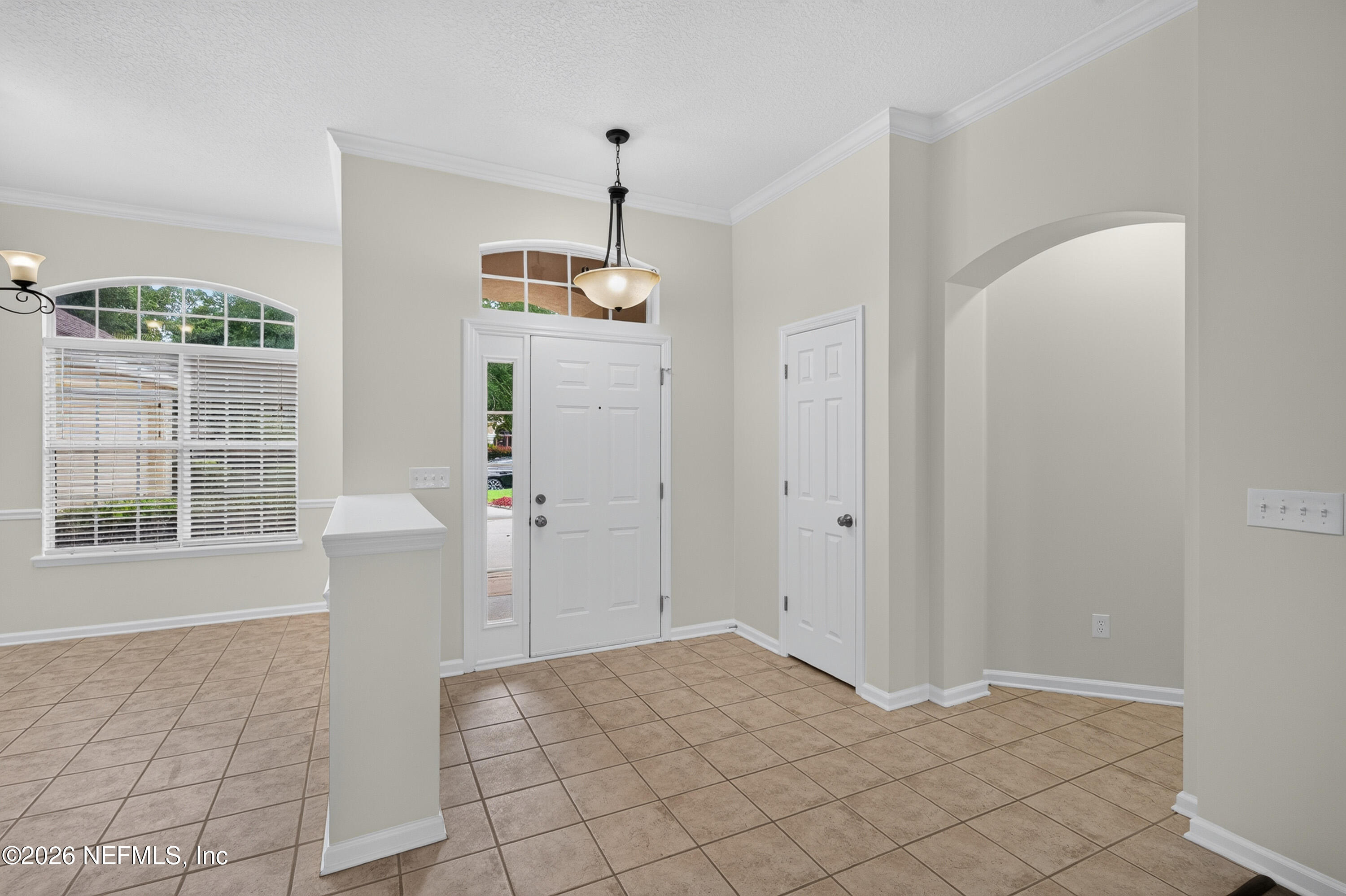 587 OAKMONT Drive