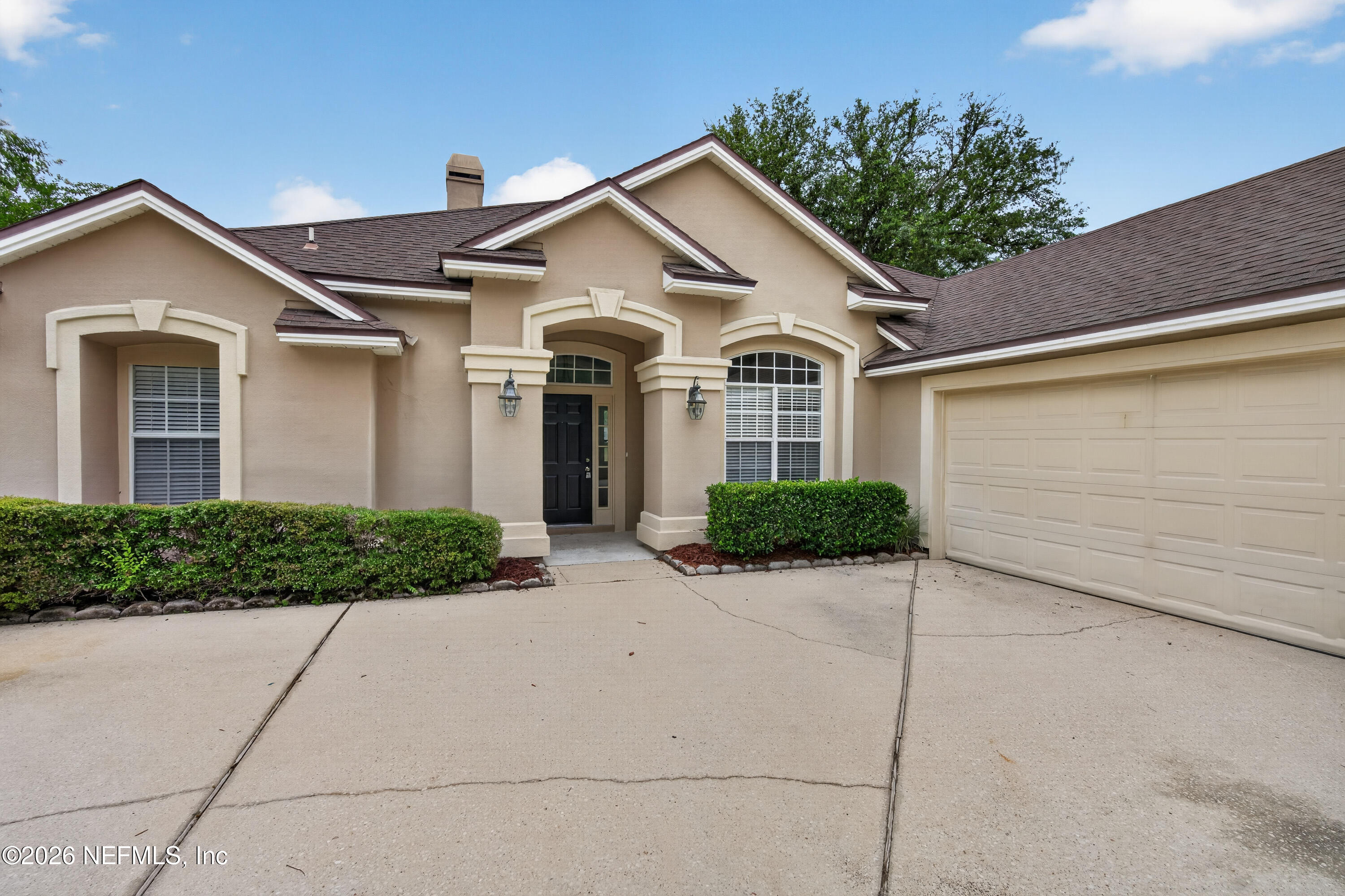587 OAKMONT Drive