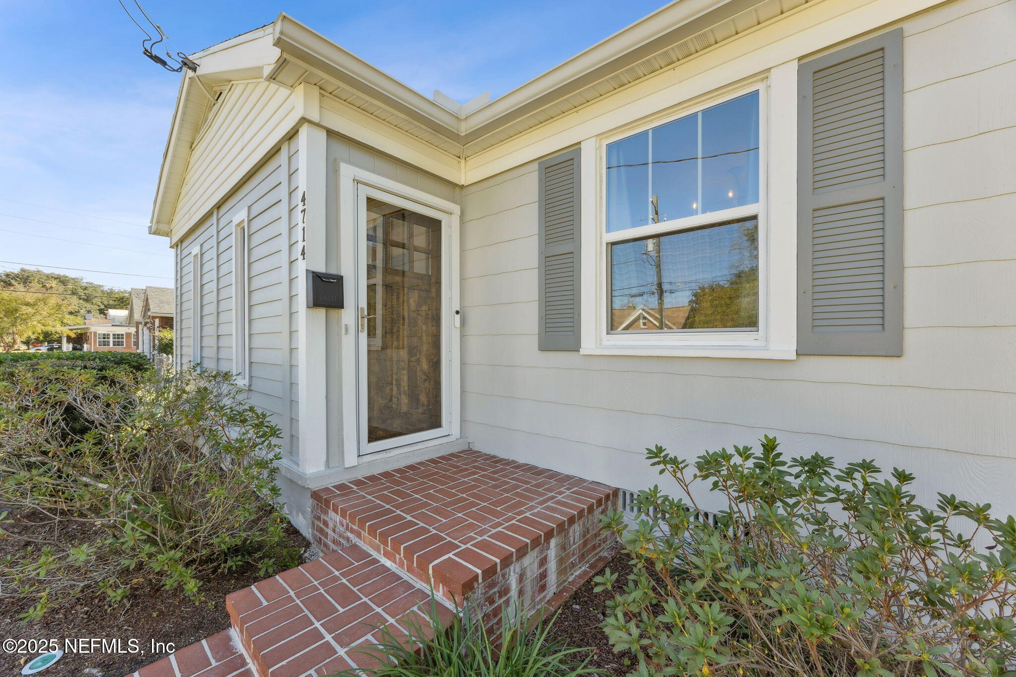 4714 RAMONA Boulevard