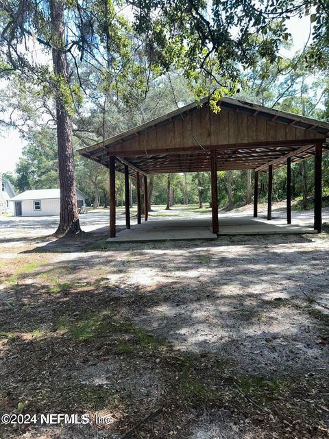 A home in Palatka