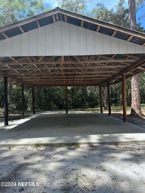 A home in Palatka