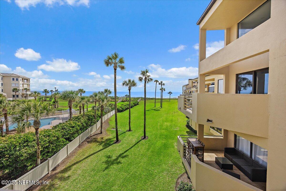 822 SPINNAKERS REACH Drive