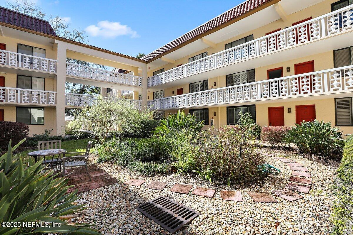 1810 SEVILLA Boulevard 306