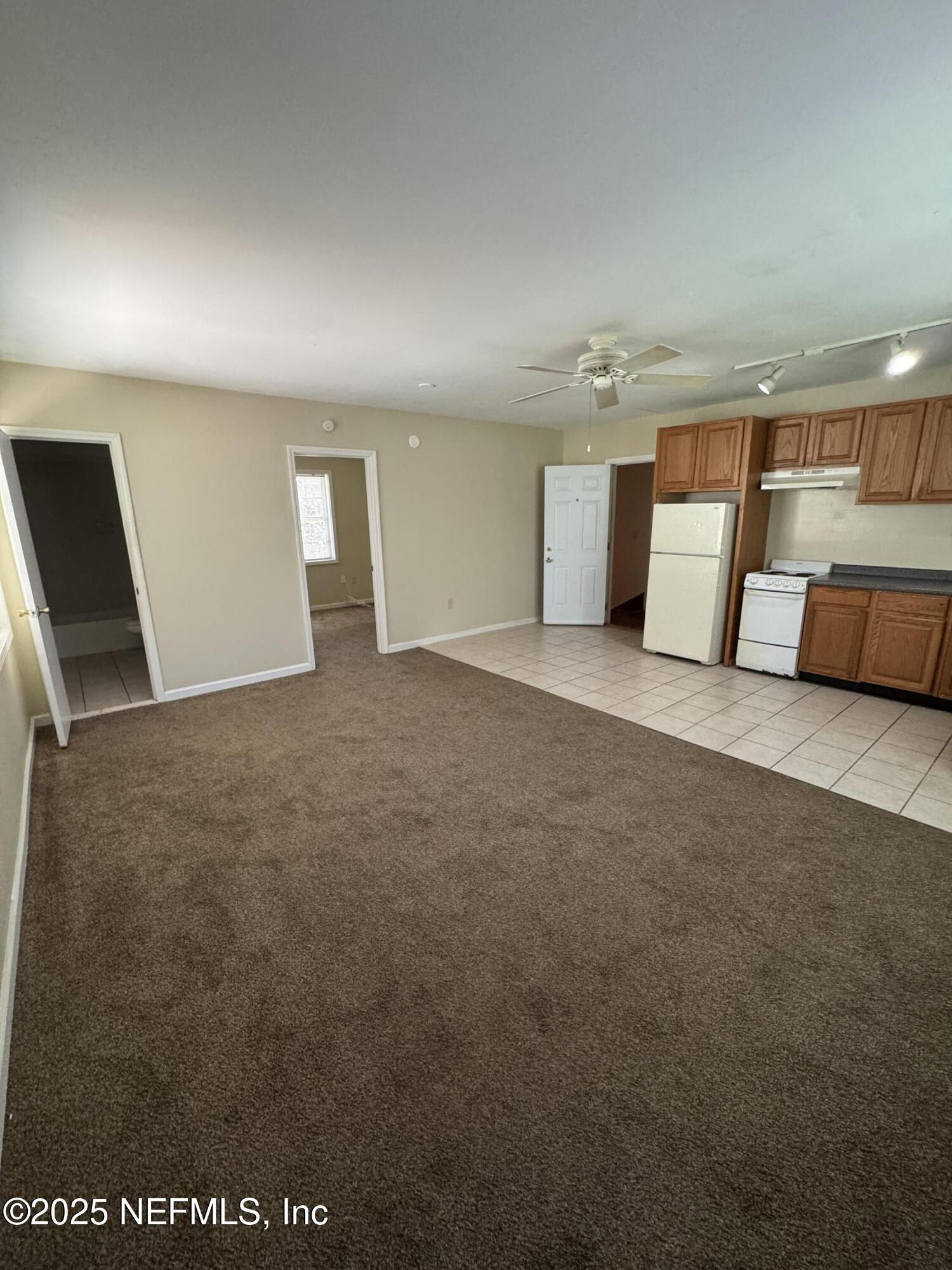 5513 PLAYA Way 5513