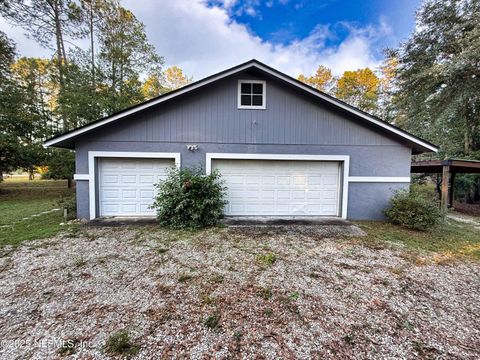 A home in Middleburg