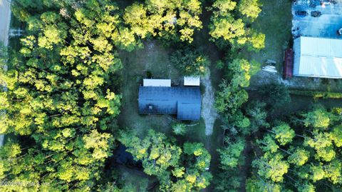 A home in Middleburg