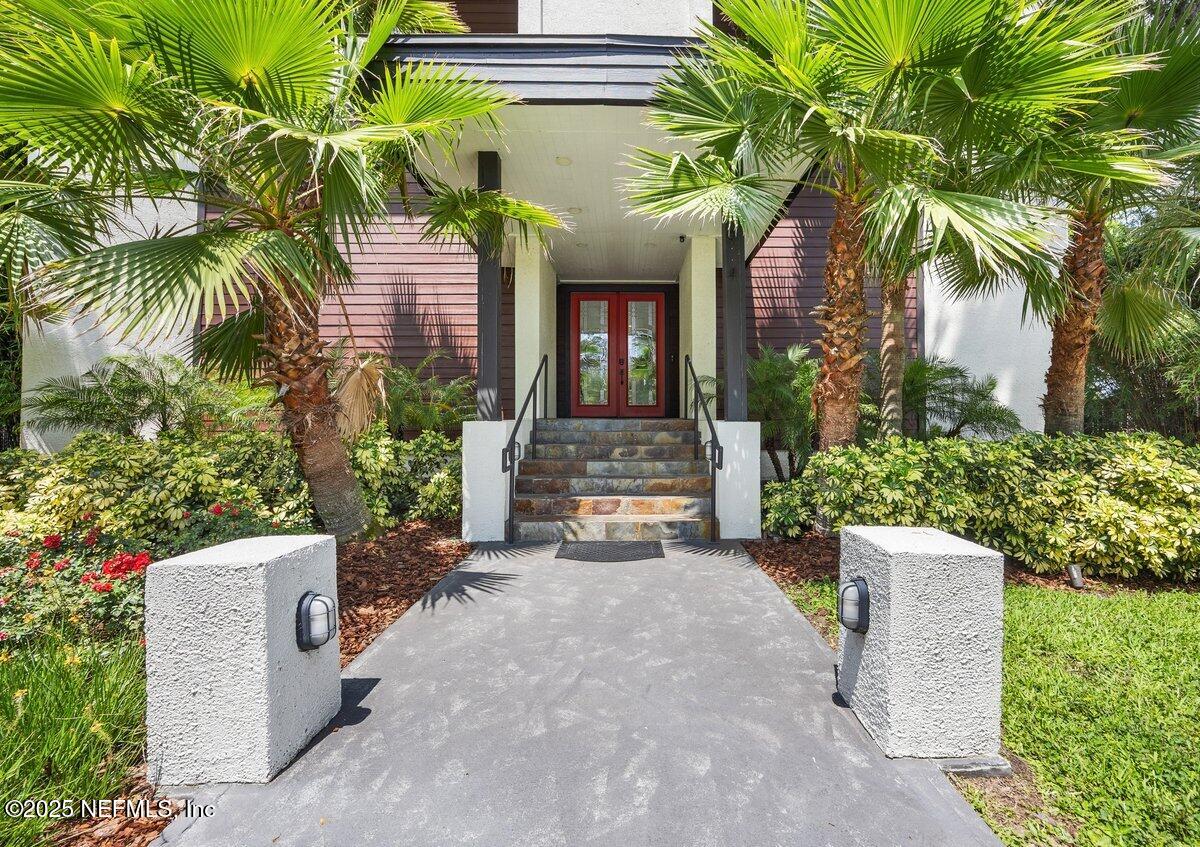 914 RIO ST JOHNS Drive