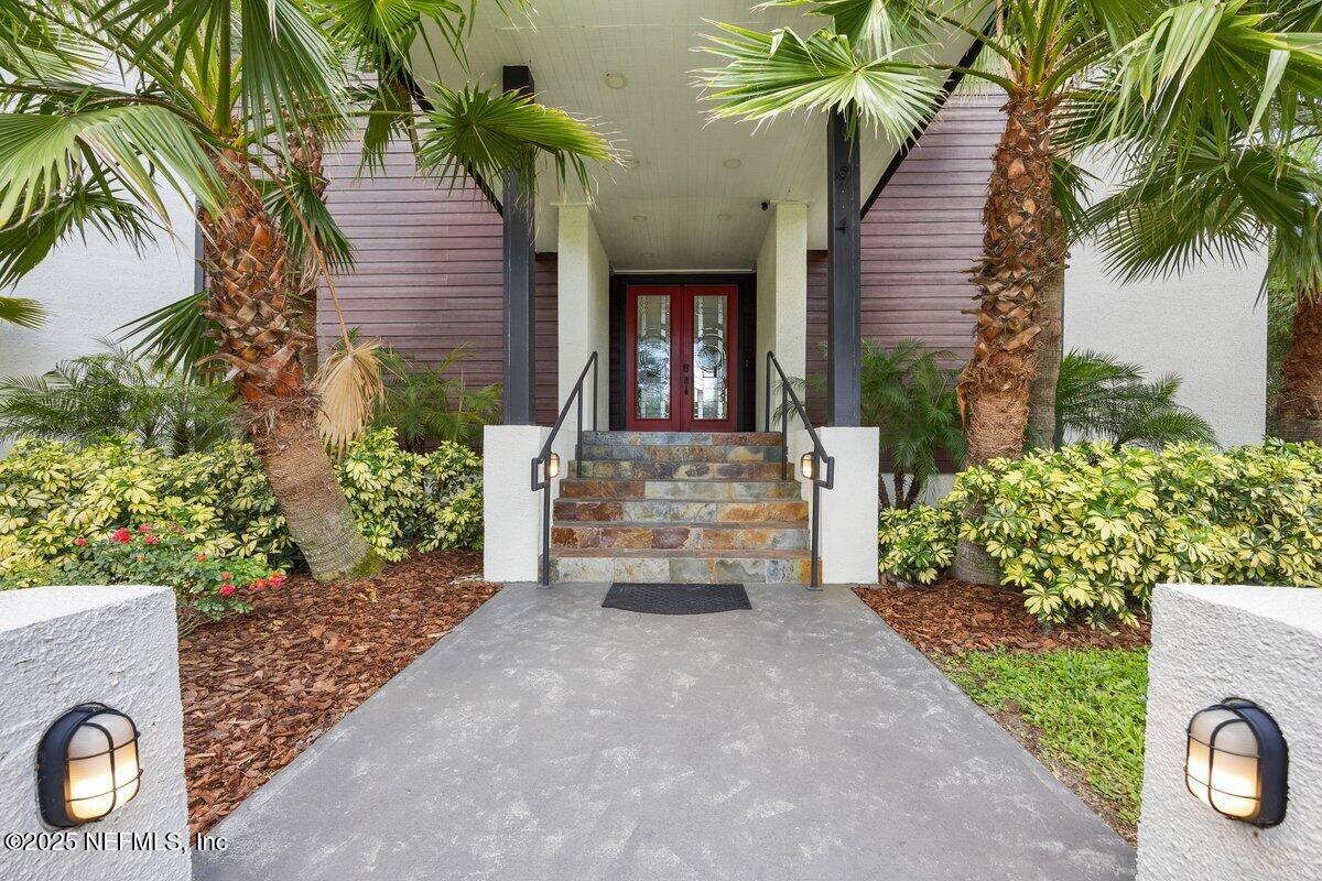 914 RIO ST JOHNS Drive