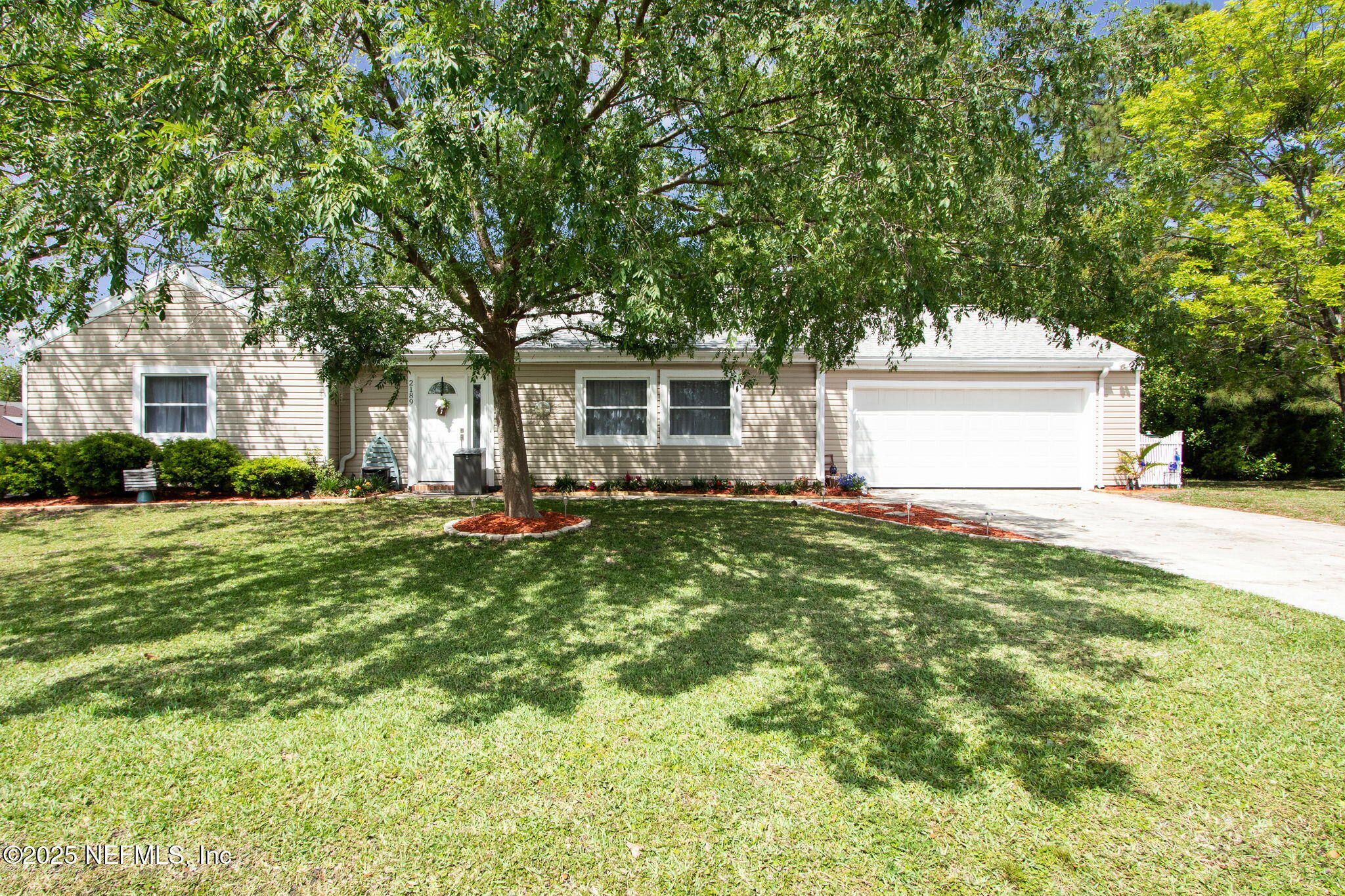 2189 THE WOODS Drive E
