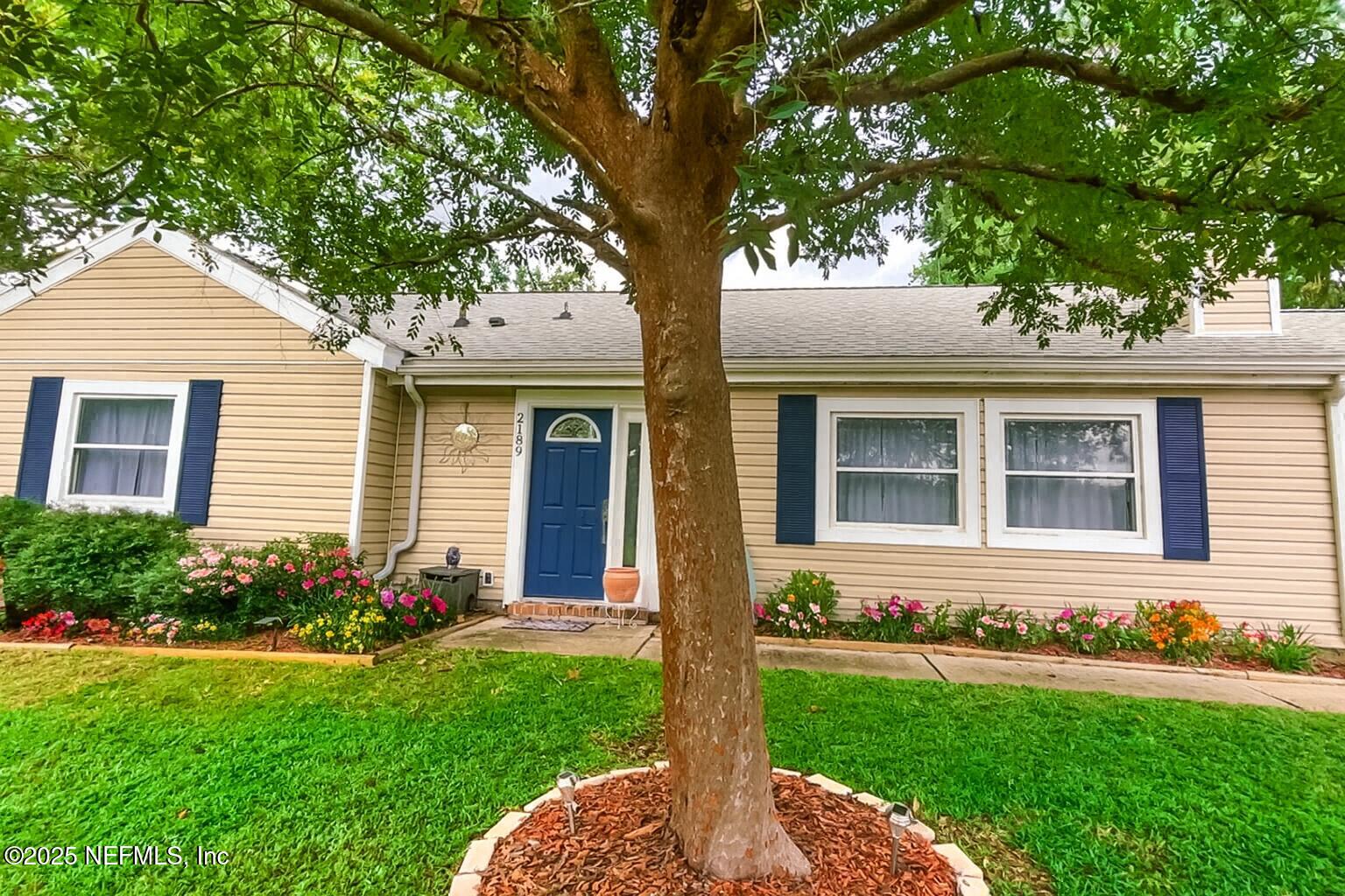 2189 THE WOODS Drive E