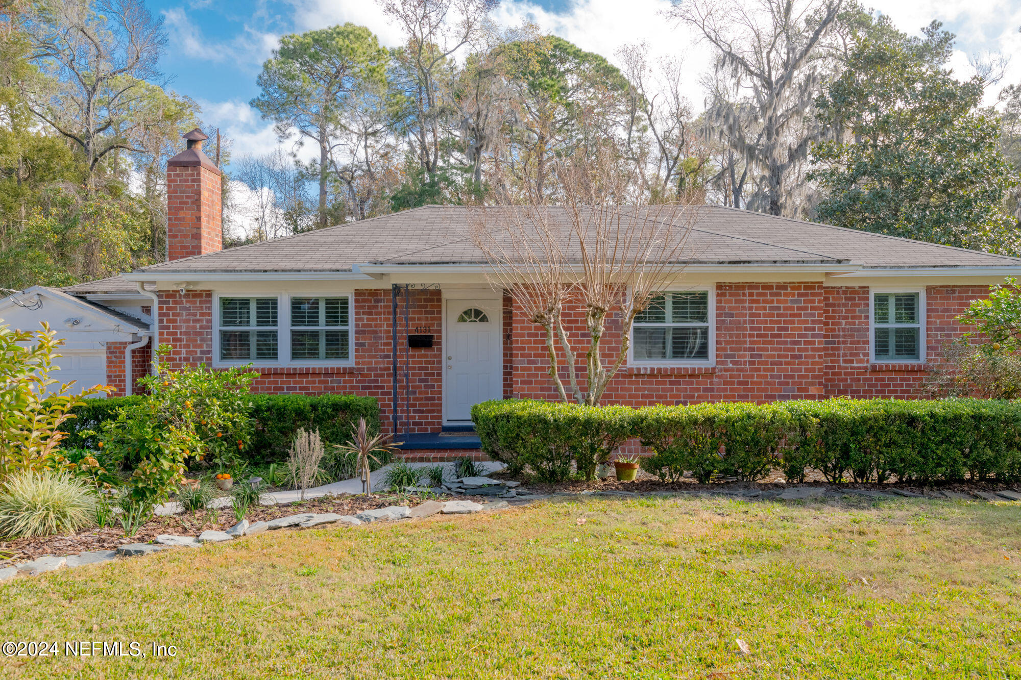 Jacksonville, FL home for sale located at 4131 Peachtree Circle E, Jacksonville, FL 32207