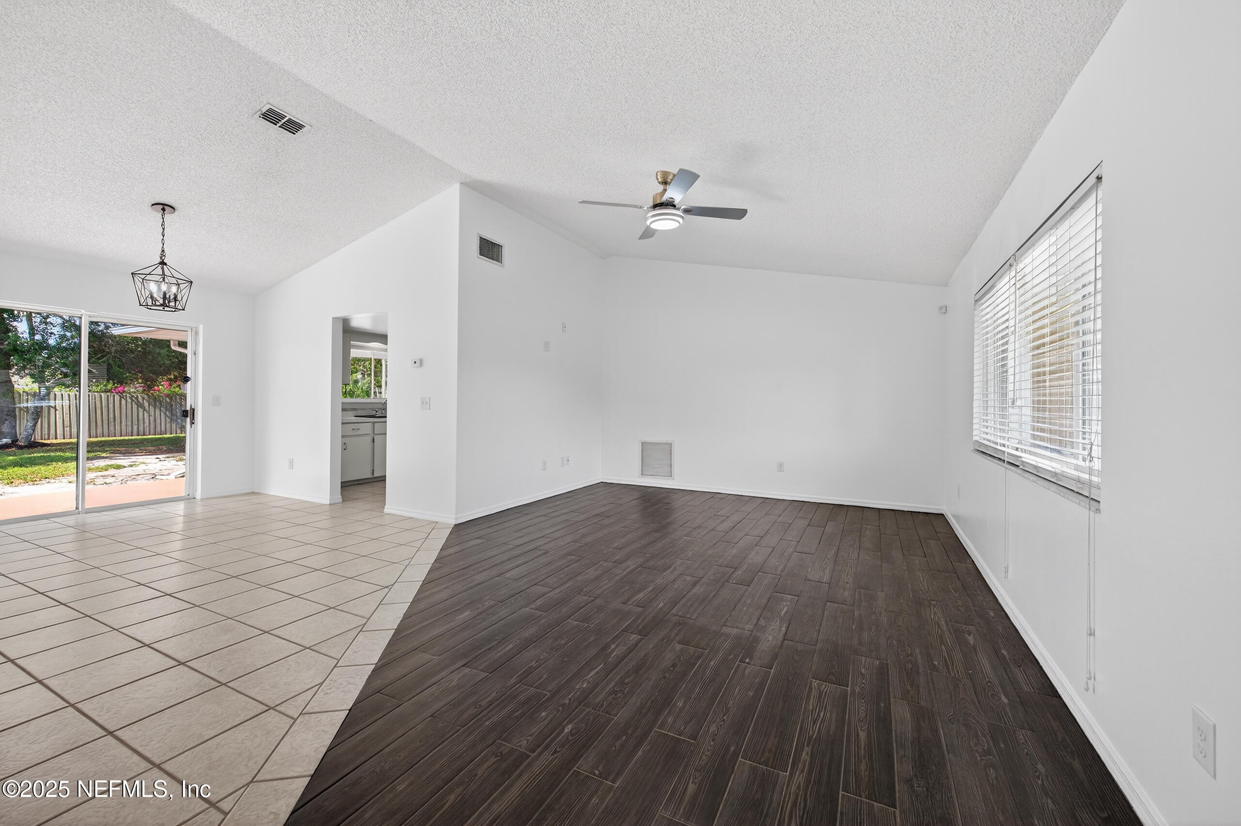1855 E CHAPEL Drive
