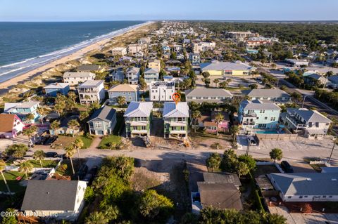 A home in St Augustine Beach