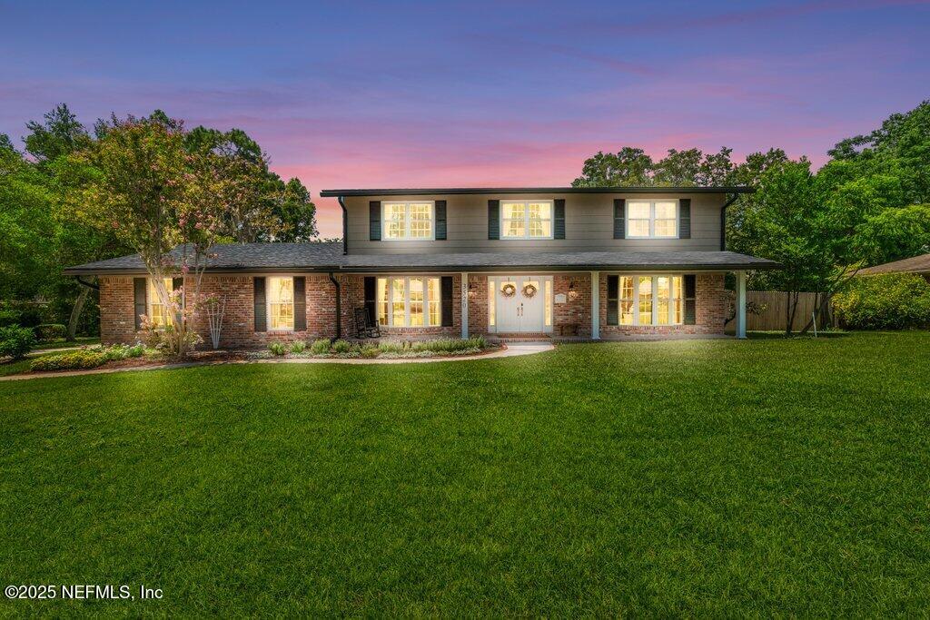 3520 SANDBURG Road