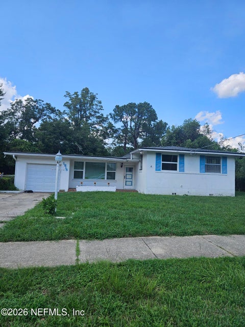 Photo of 1915 W 10TH Street W, Jacksonville, FL 32209 (MLS # 2165113)