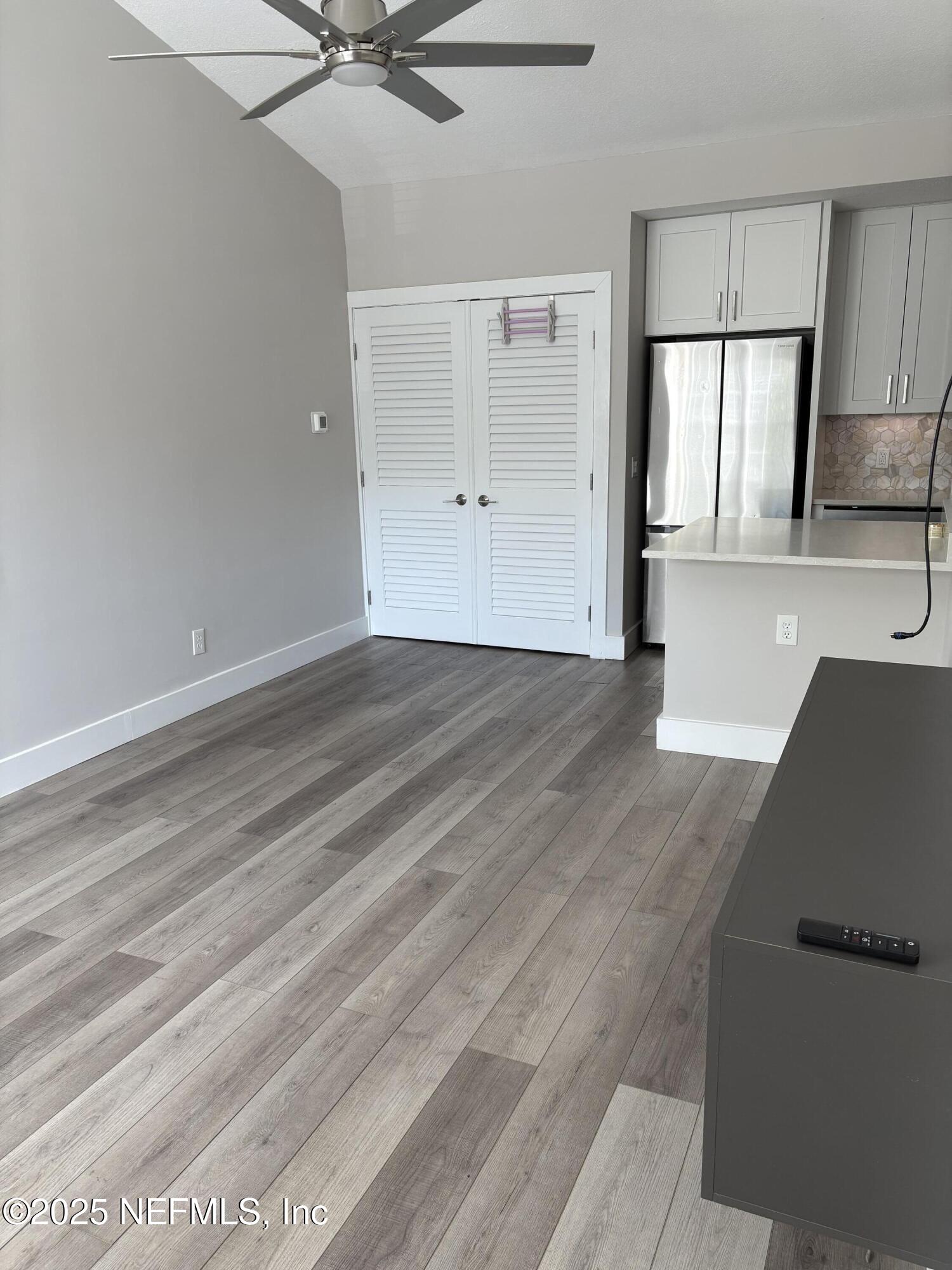 13700 N RICHMOND PARK Drive 806