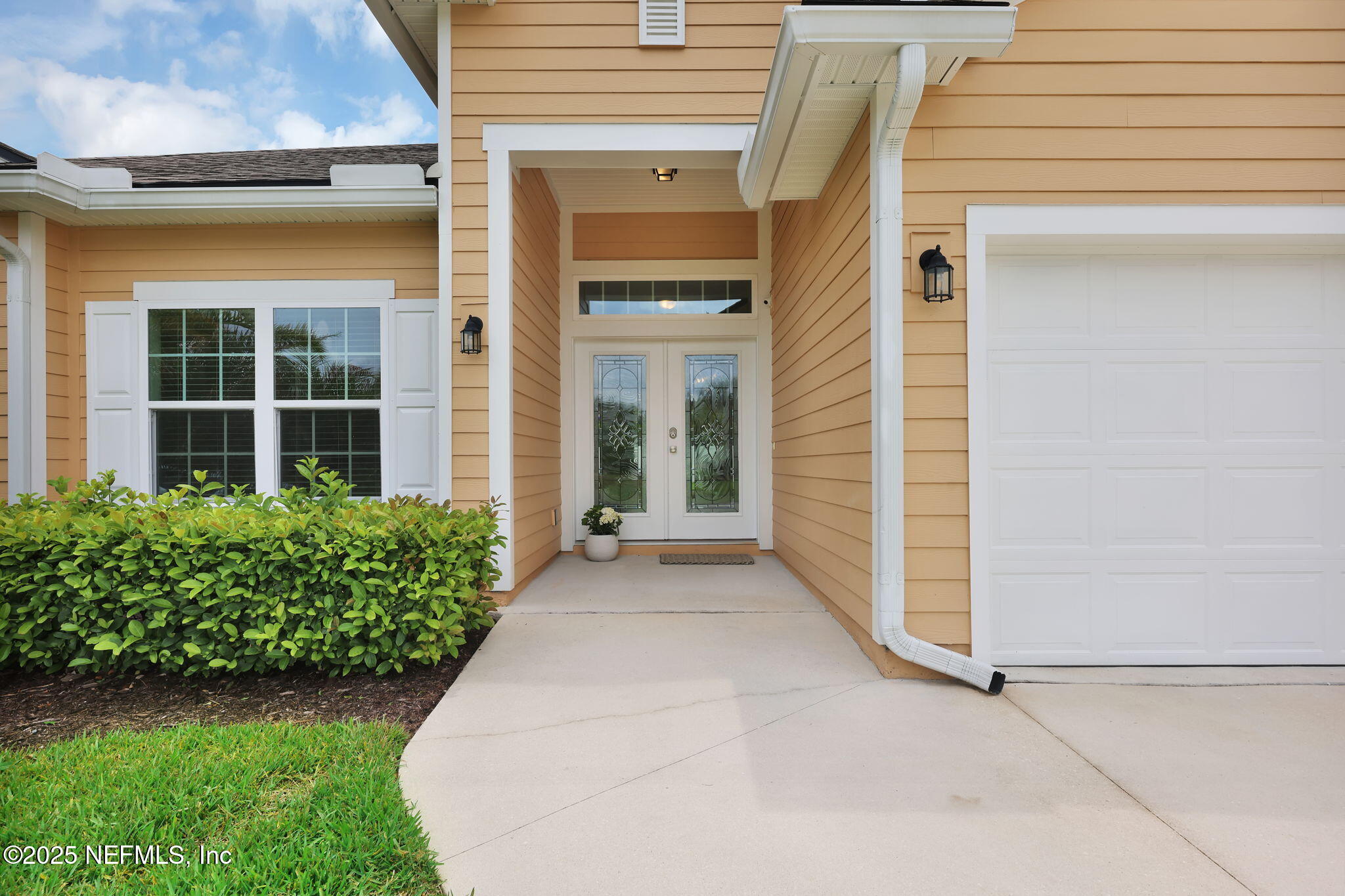 119 CYPRESS BANKS Drive