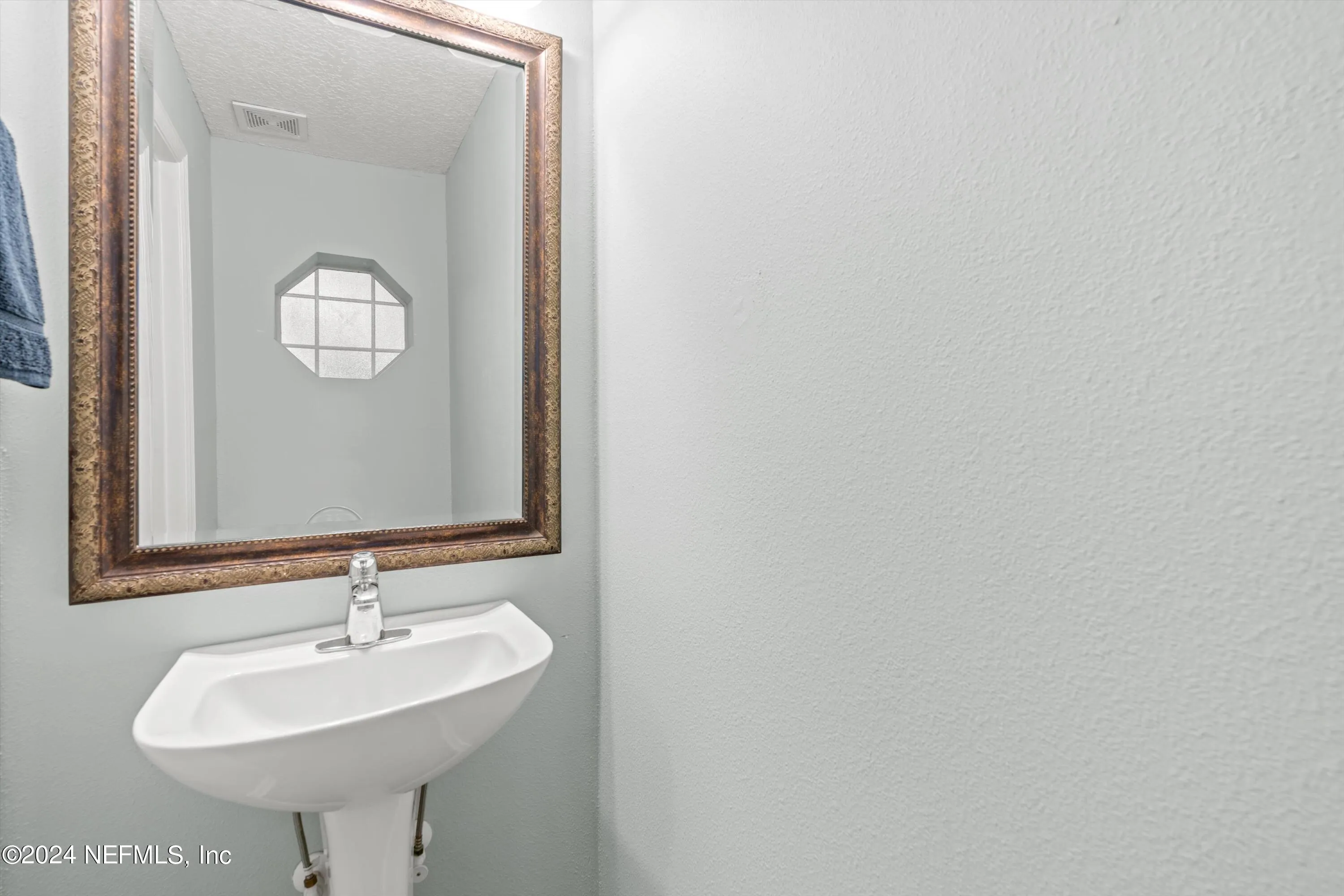 Jacksonville, Florida 32218, United States, 3 Bedrooms Bedrooms, ,3 BathroomsBathrooms,Residential,Pending,48238