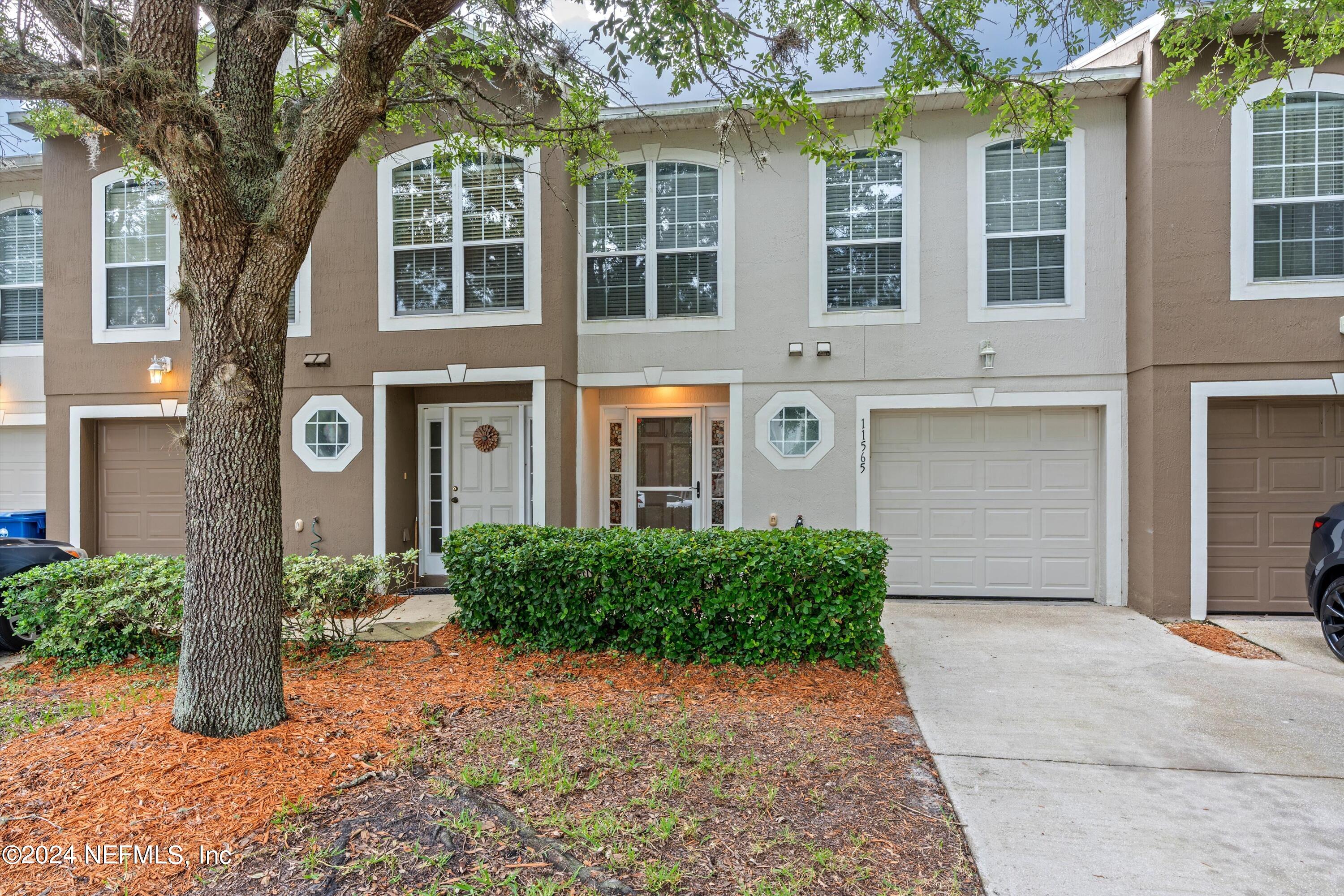 View Jacksonville, FL 32218 townhome