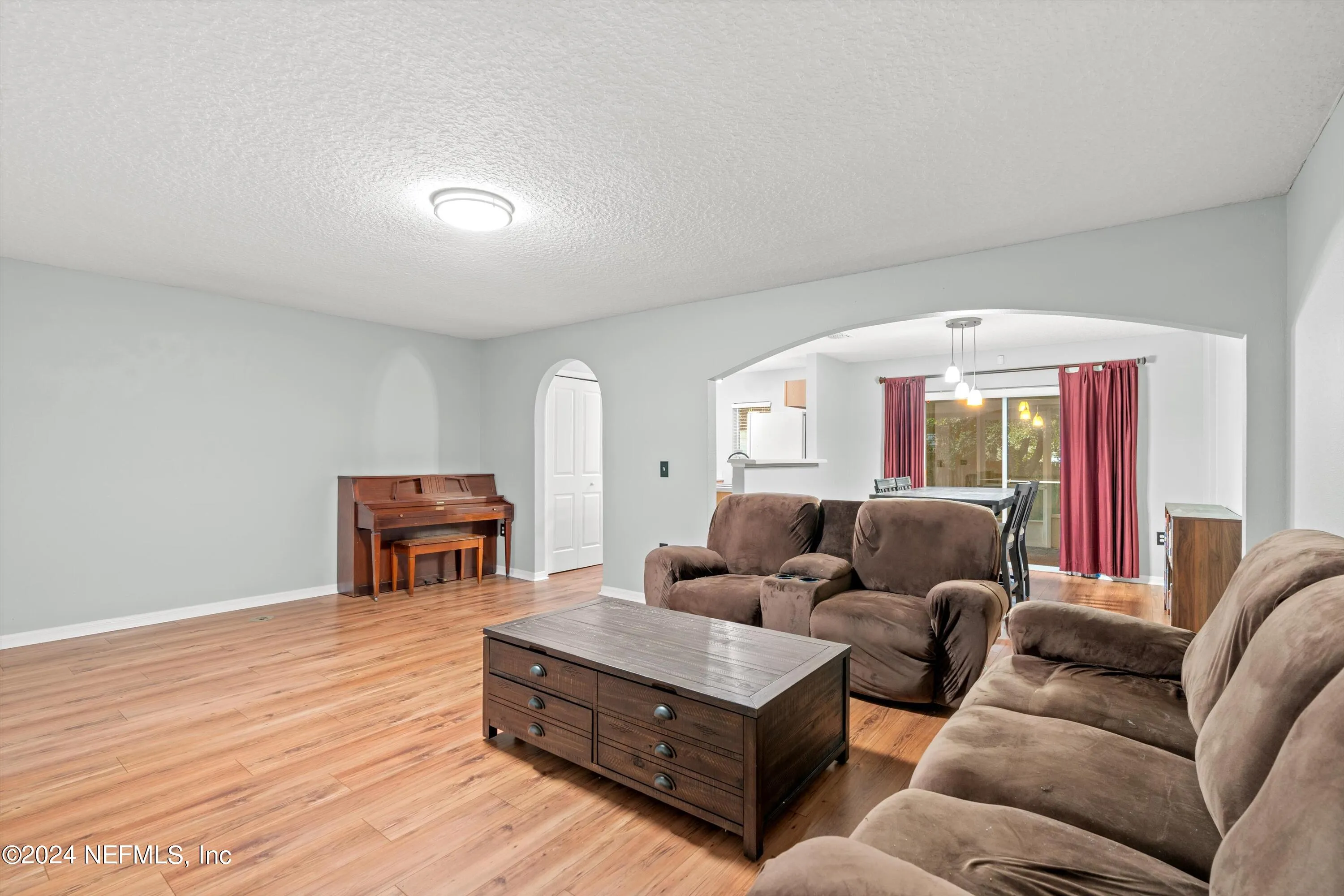 Jacksonville, Florida 32218, United States, 3 Bedrooms Bedrooms, ,3 BathroomsBathrooms,Residential,Pending,48238