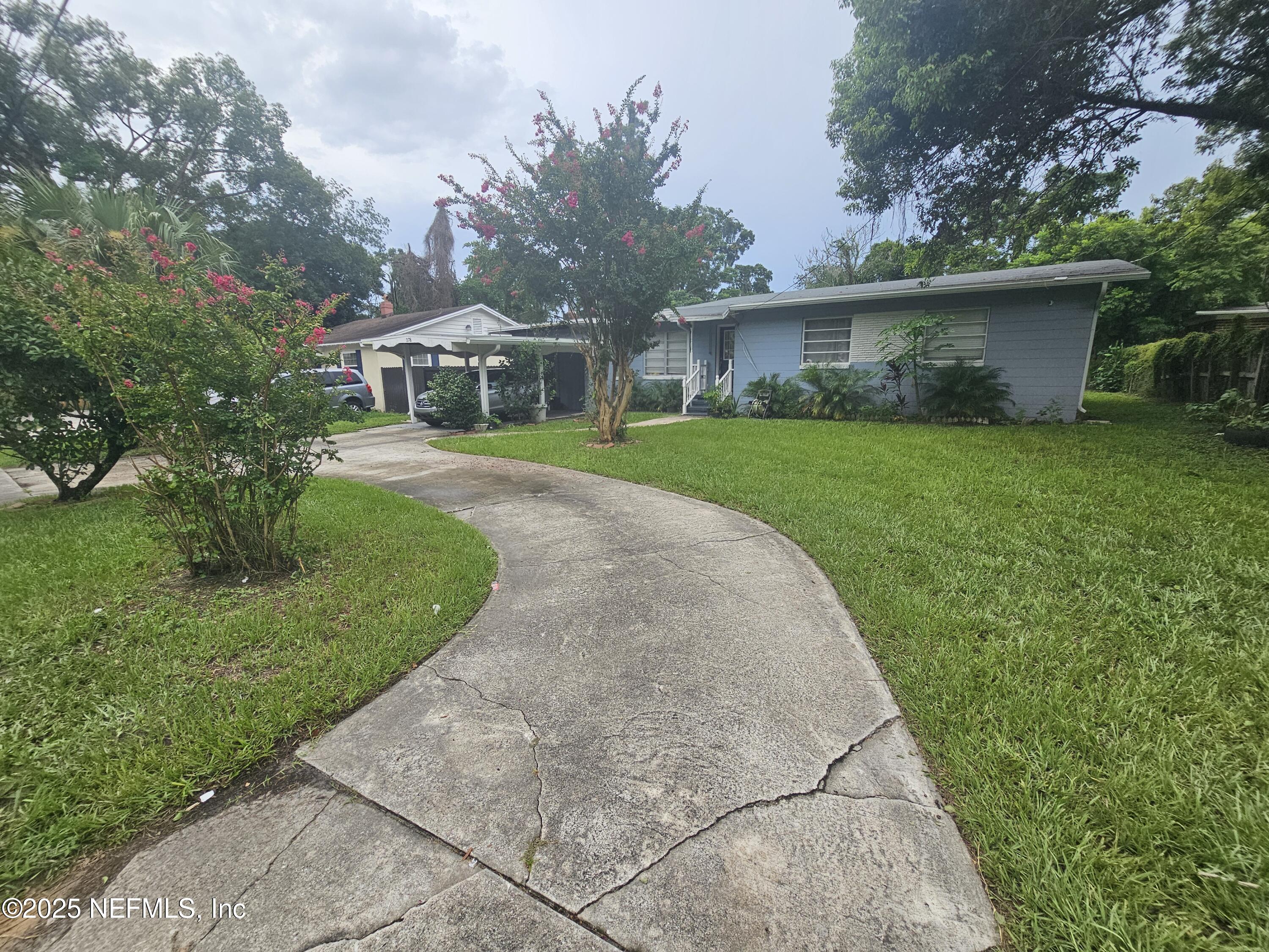 378 UNIVERSITY Boulevard N